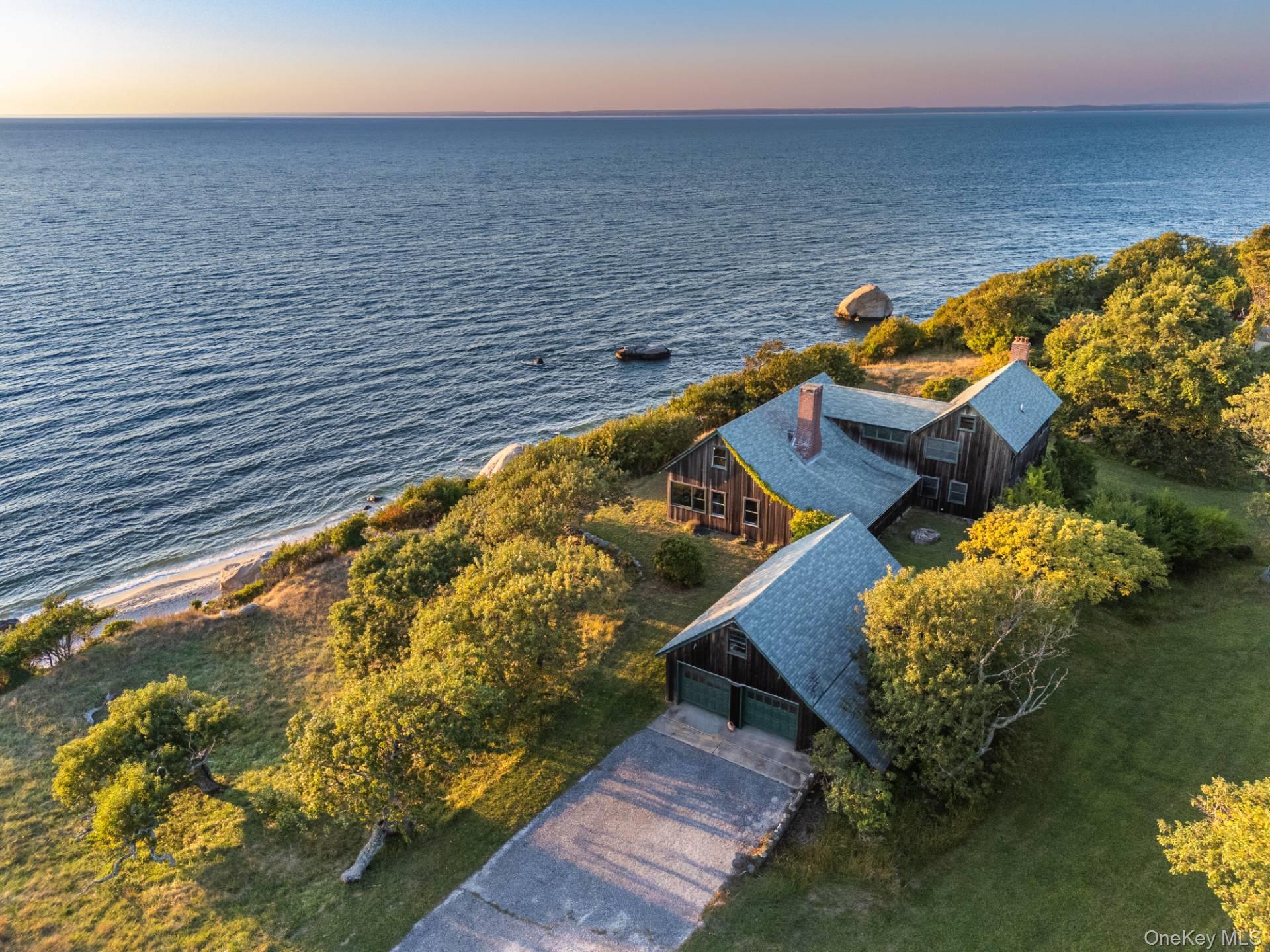 East Marion, NY 11939