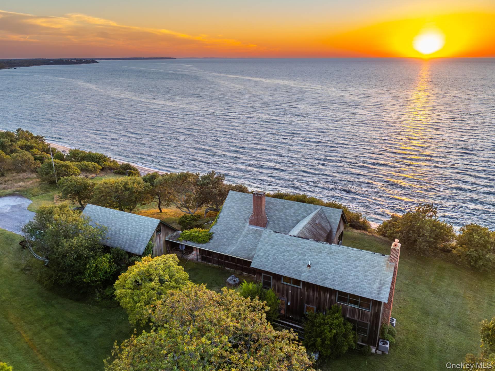 East Marion, NY 11939