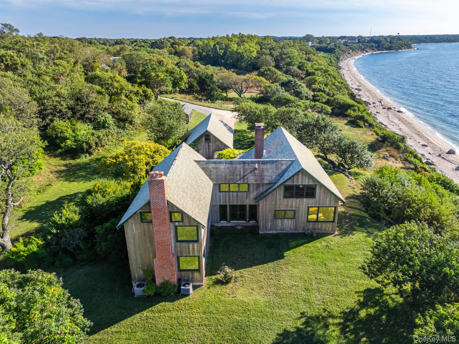 East Marion, NY 11939