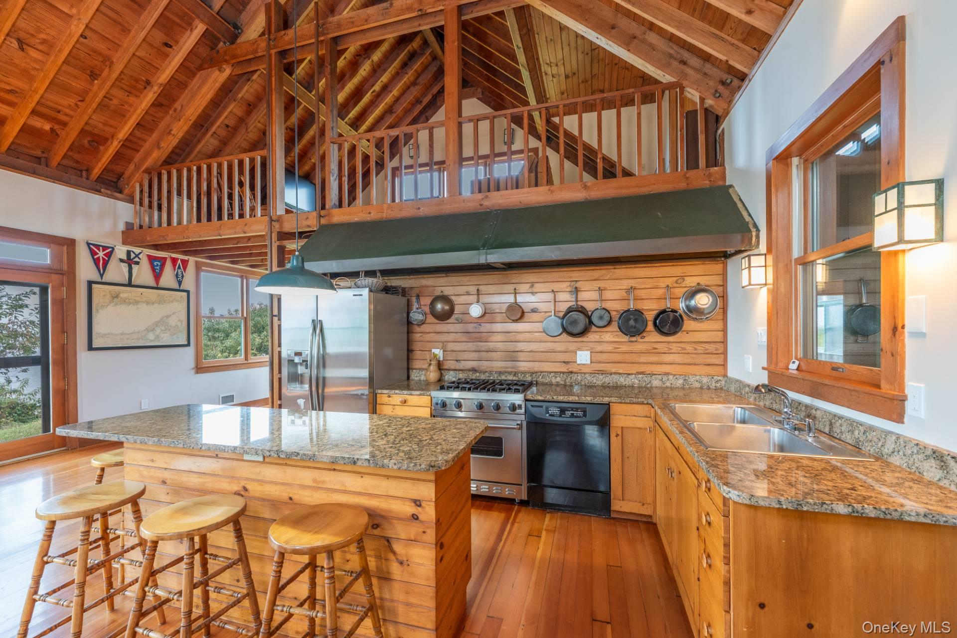 East Marion, NY 11939