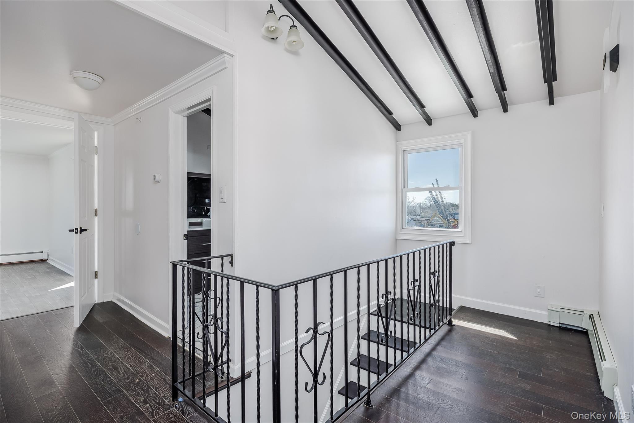 33 Dock Drive, Freeport, NY 11520