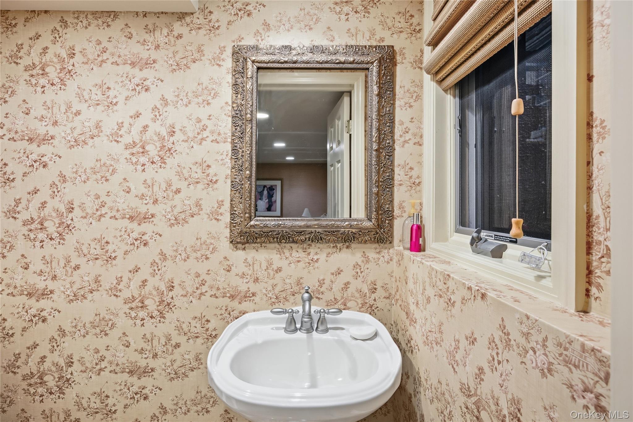 7 Judith Street, Plainview, NY 11803