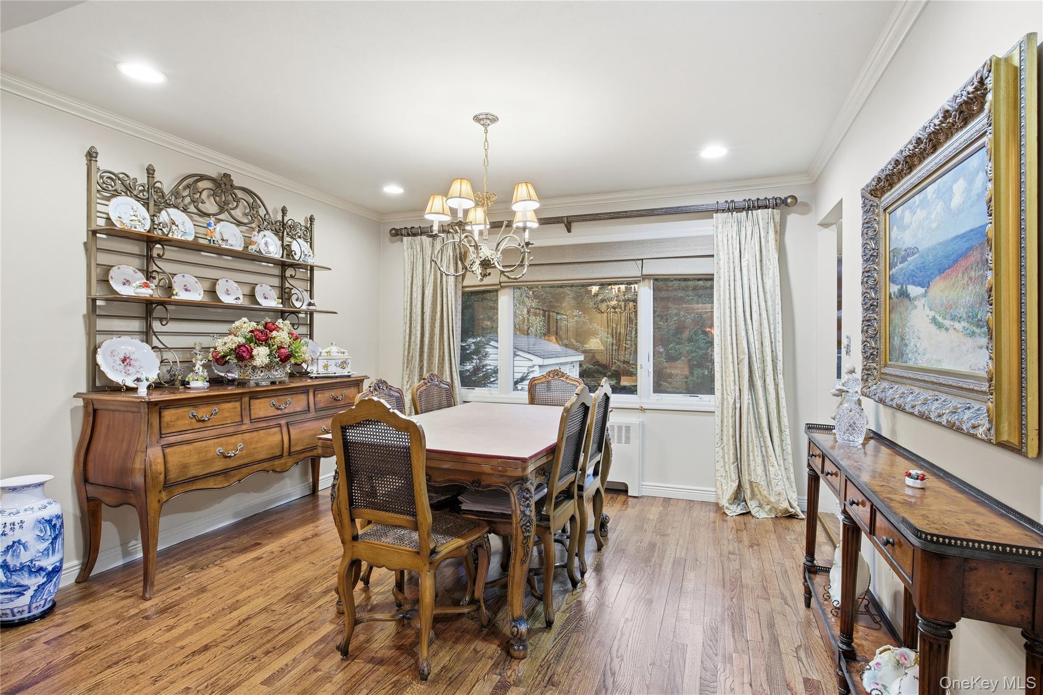 7 Judith Street, Plainview, NY 11803