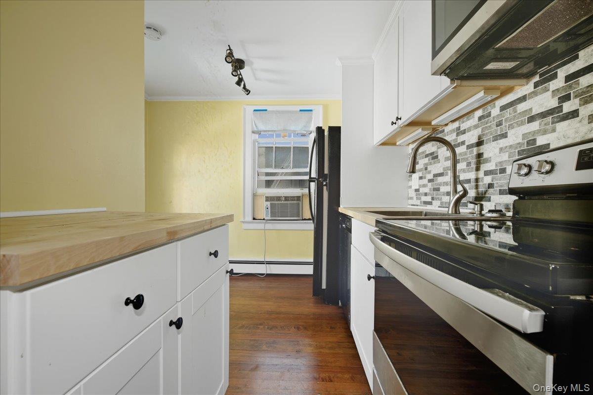 84 2nd Street # 80, Mineola, NY 11501