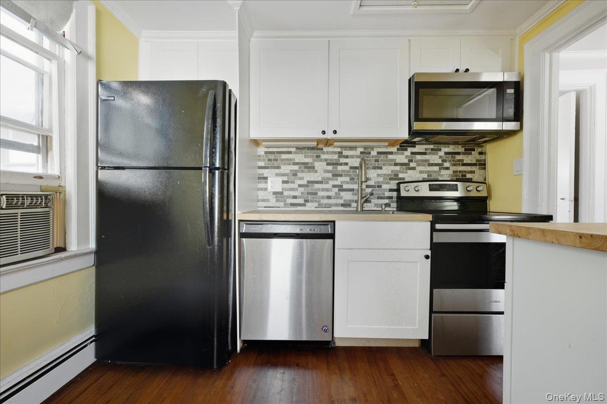 84 2nd Street # 80, Mineola, NY 11501