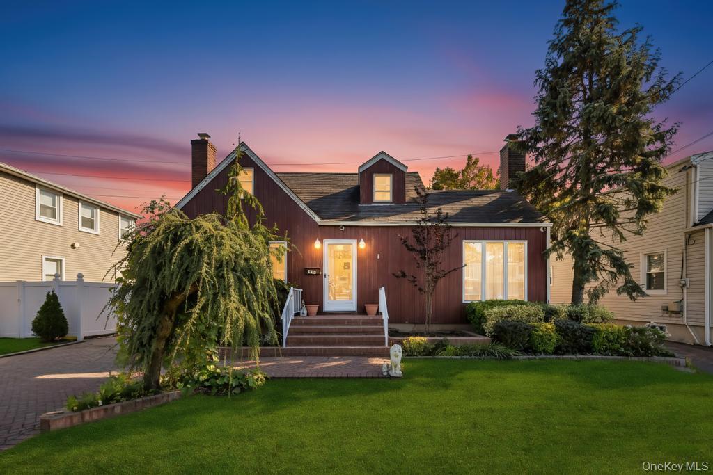 149 Foster Avenue, Valley Stream, NY 11580