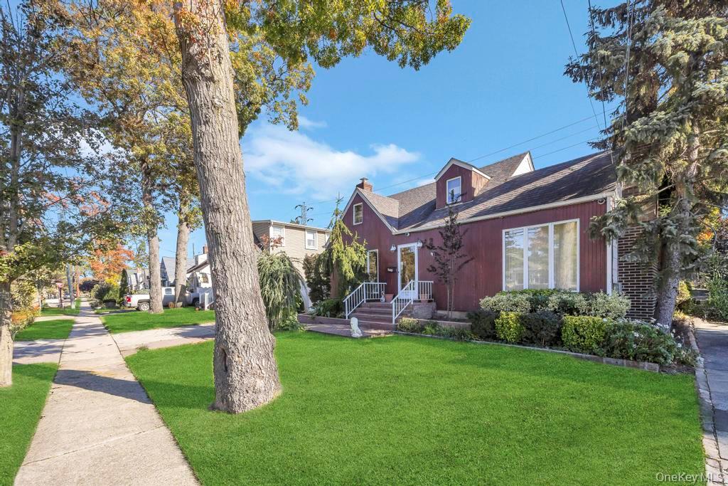 149 Foster Avenue, Valley Stream, NY 11580