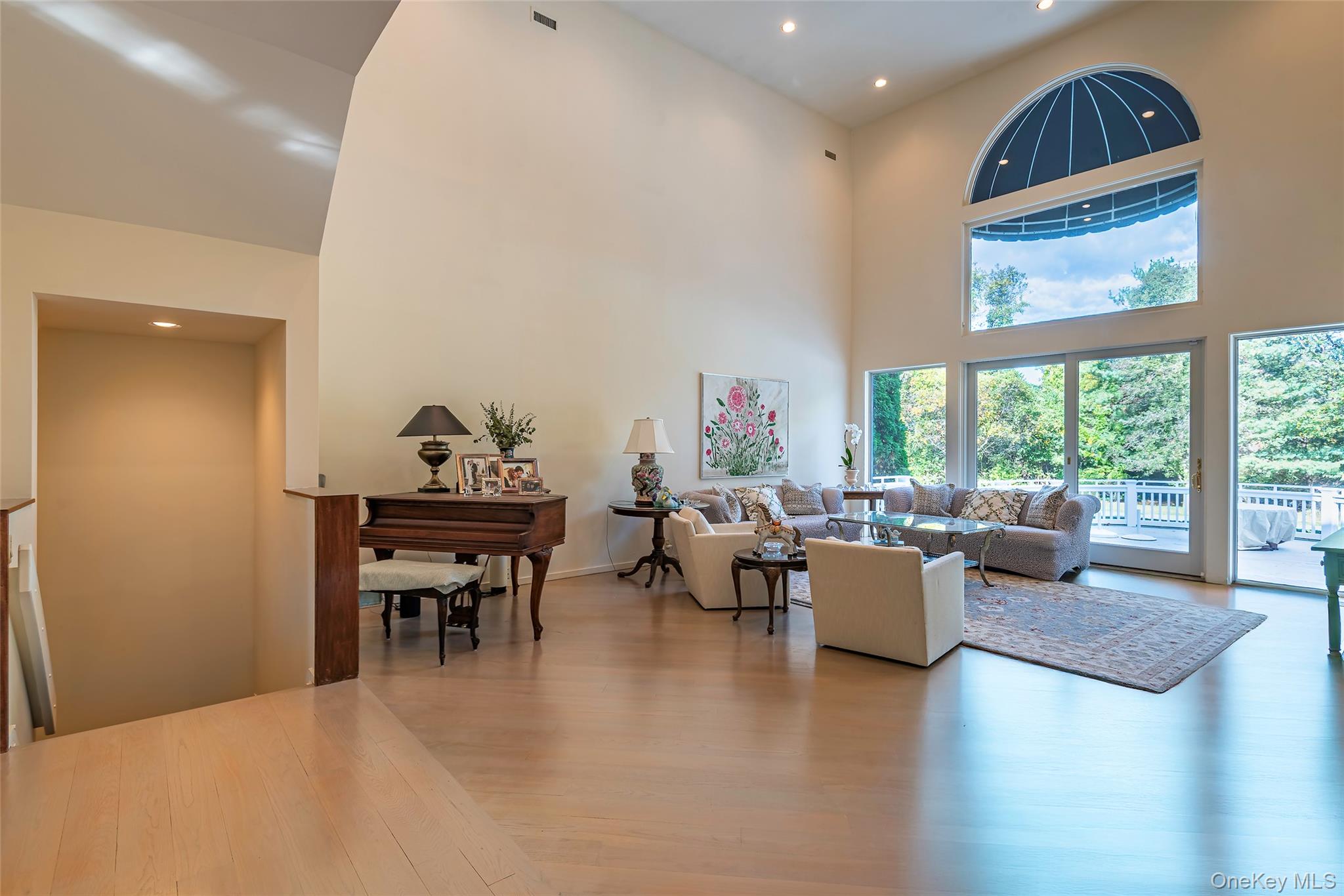 735 Remsens Lane, Upper Brookville, NY 11771