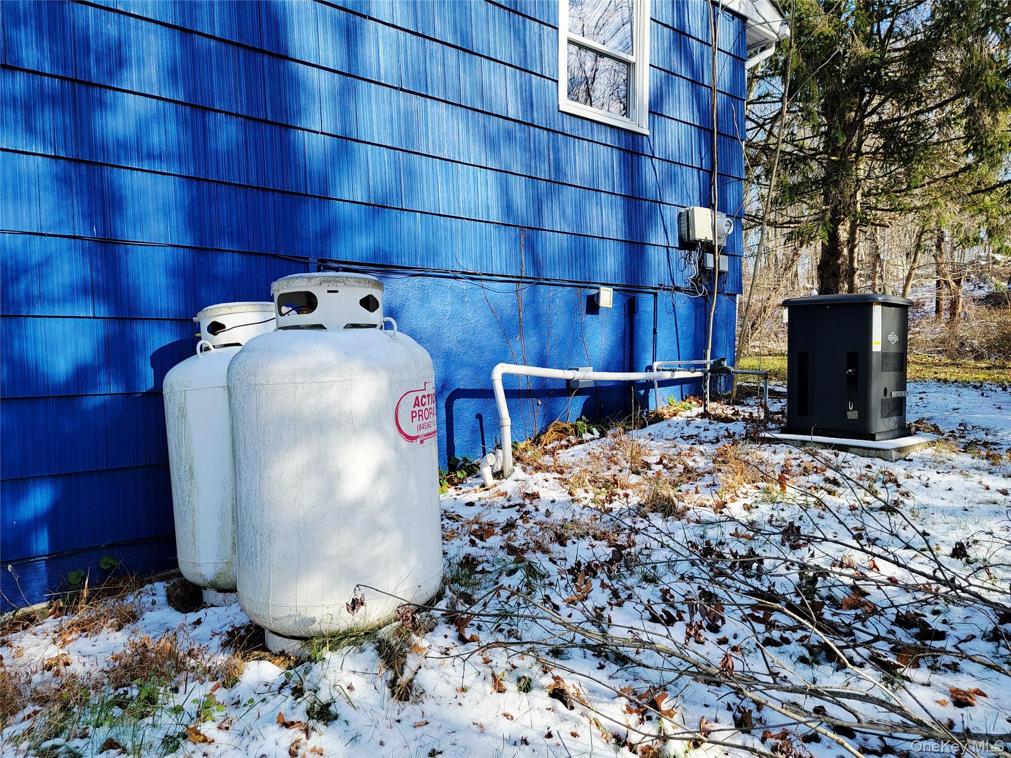 107 Oscawana Lake Road, Putnam Valley, NY 10579