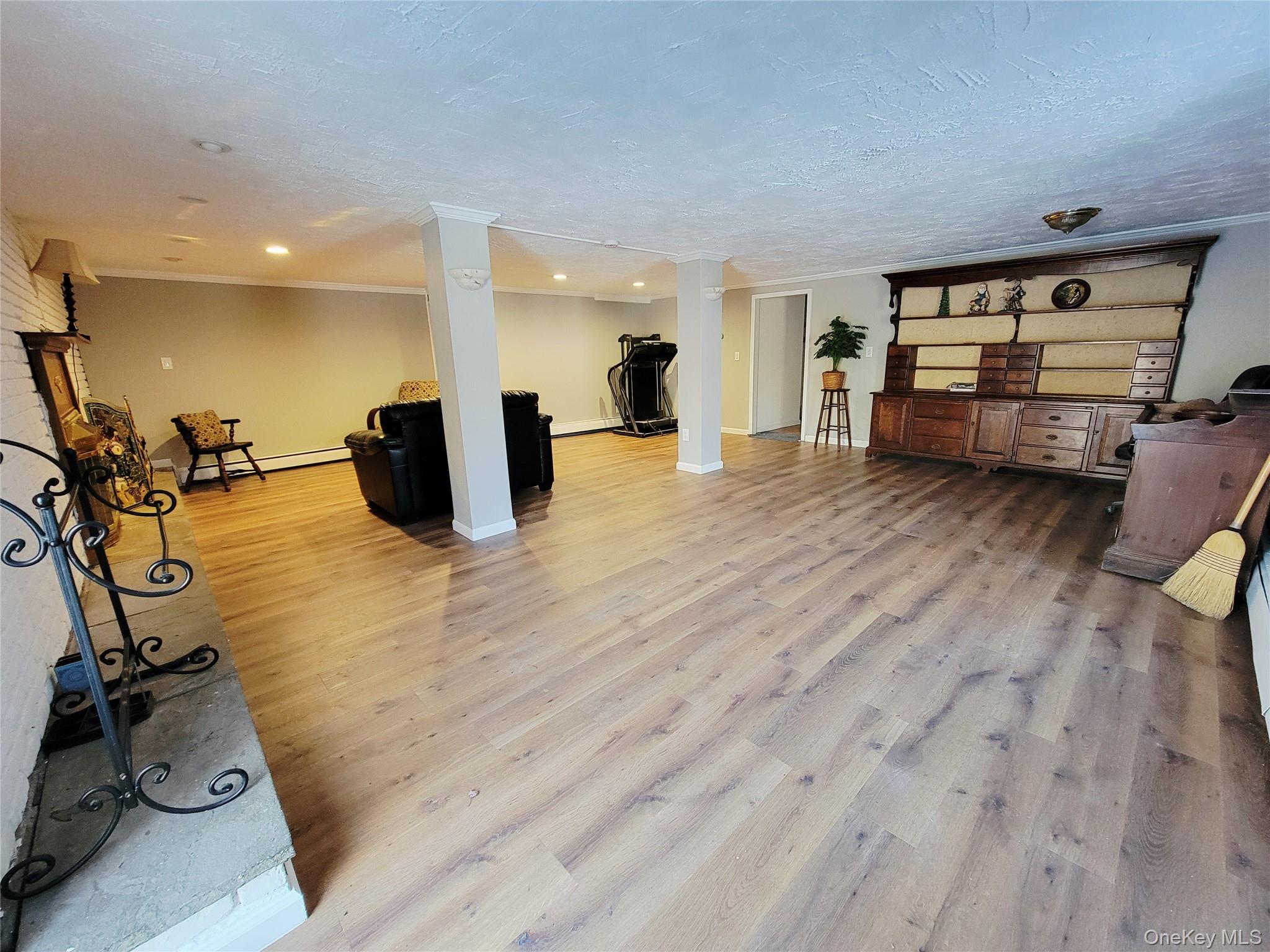 107 Oscawana Lake Road, Putnam Valley, NY 10579