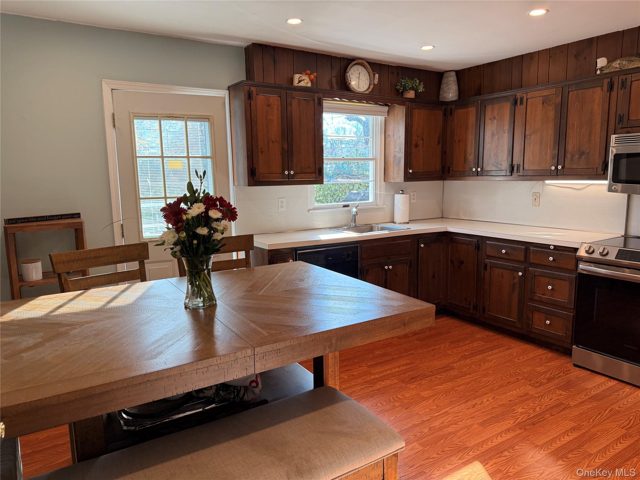 10 Armell Street, Huntington Station, NY 11746