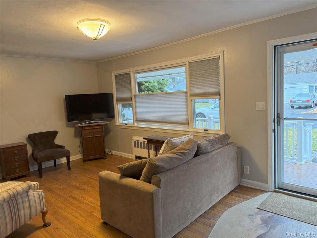 10 Armell Street, Huntington Station, NY 11746