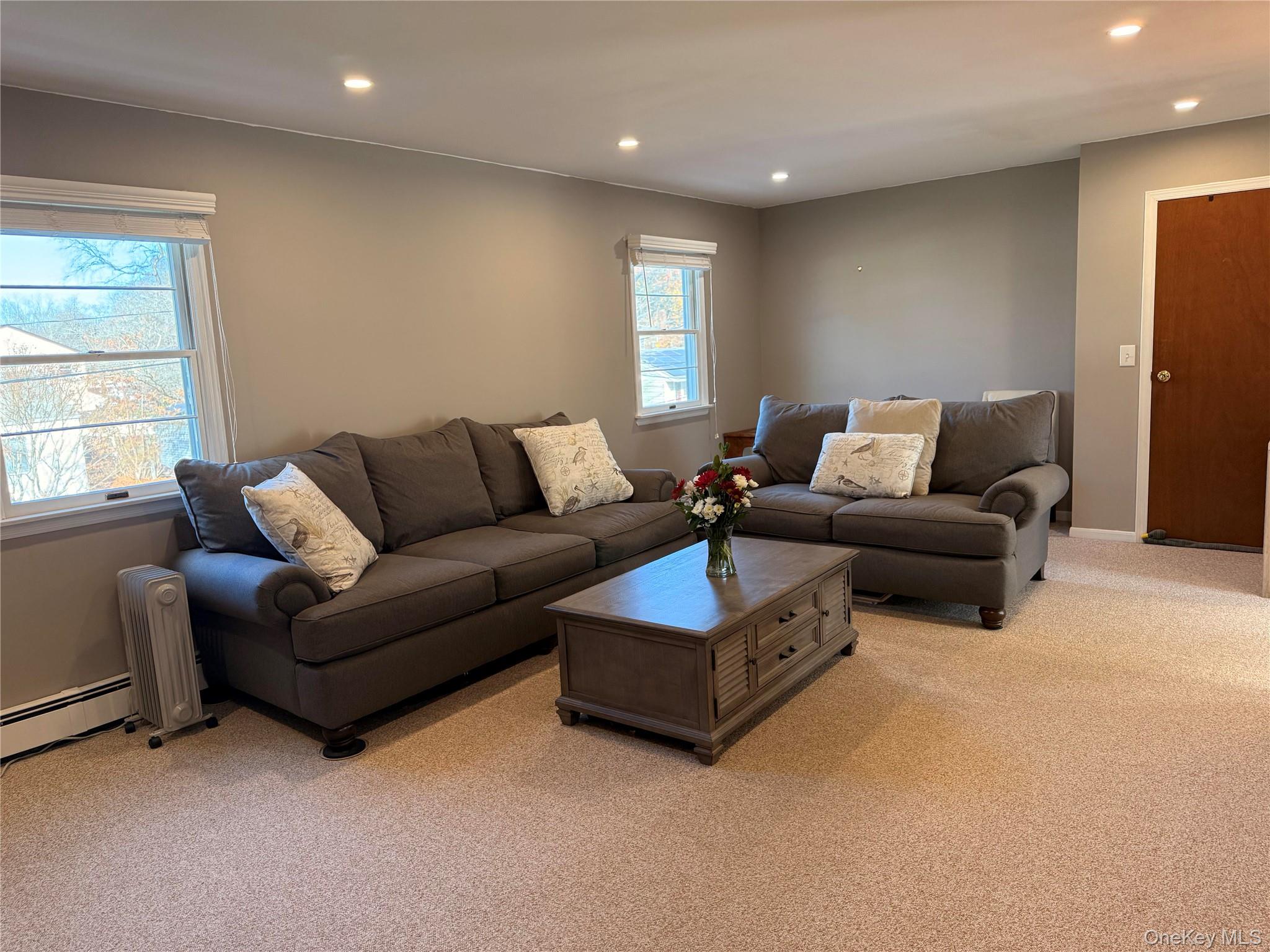 10 Armell Street, Huntington Station, NY 11746