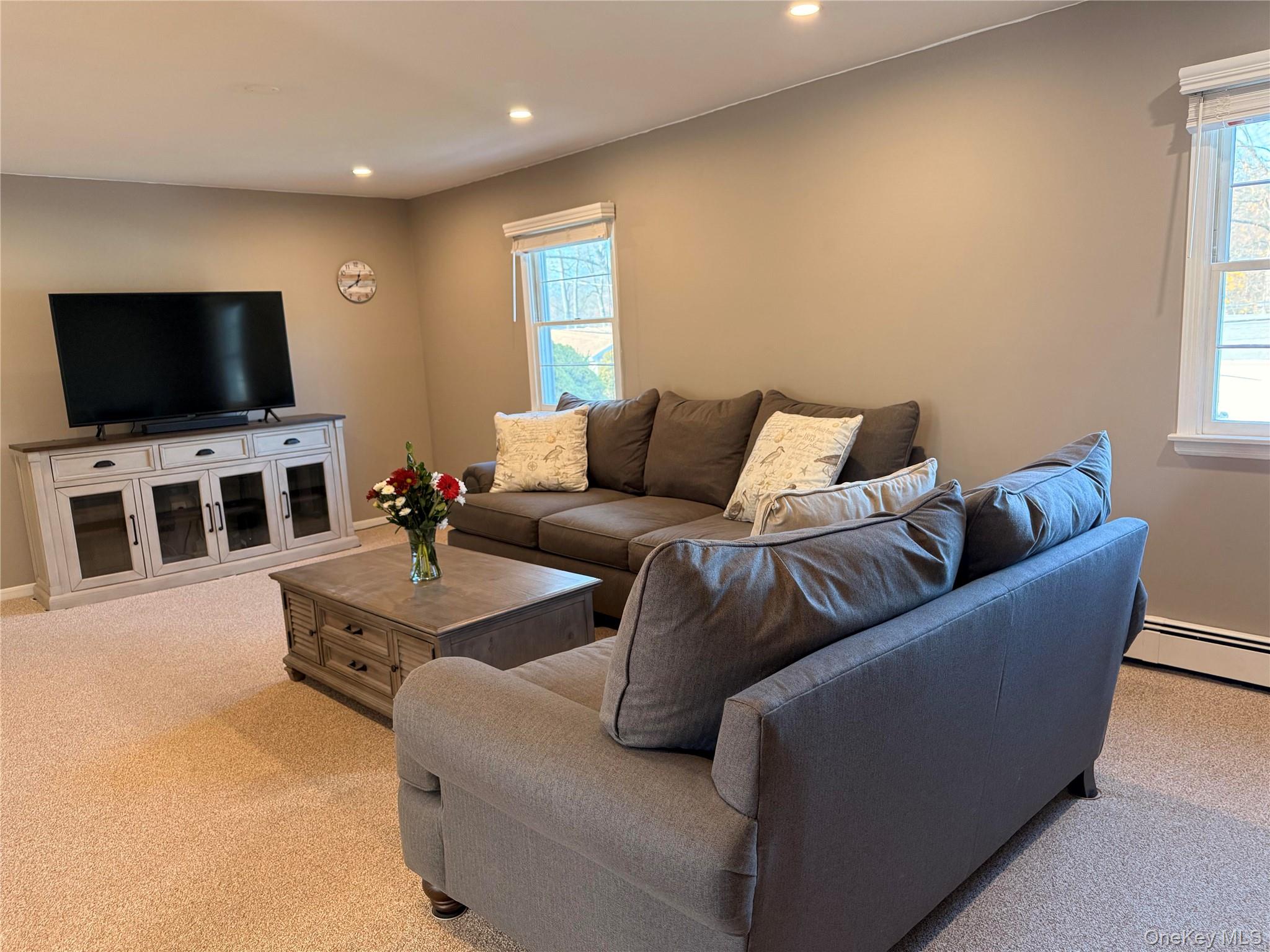 10 Armell Street, Huntington Station, NY 11746