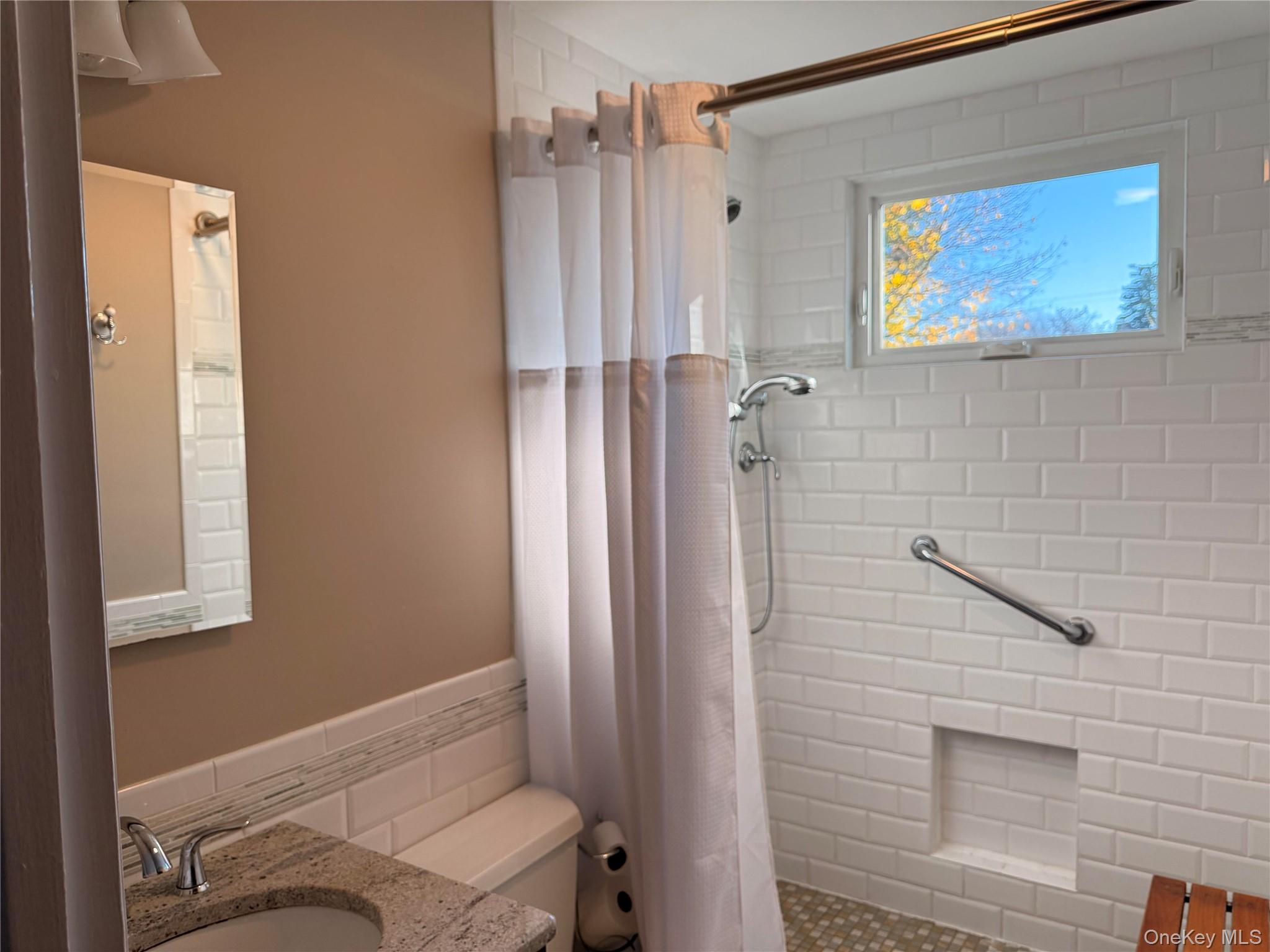 10 Armell Street, Huntington Station, NY 11746