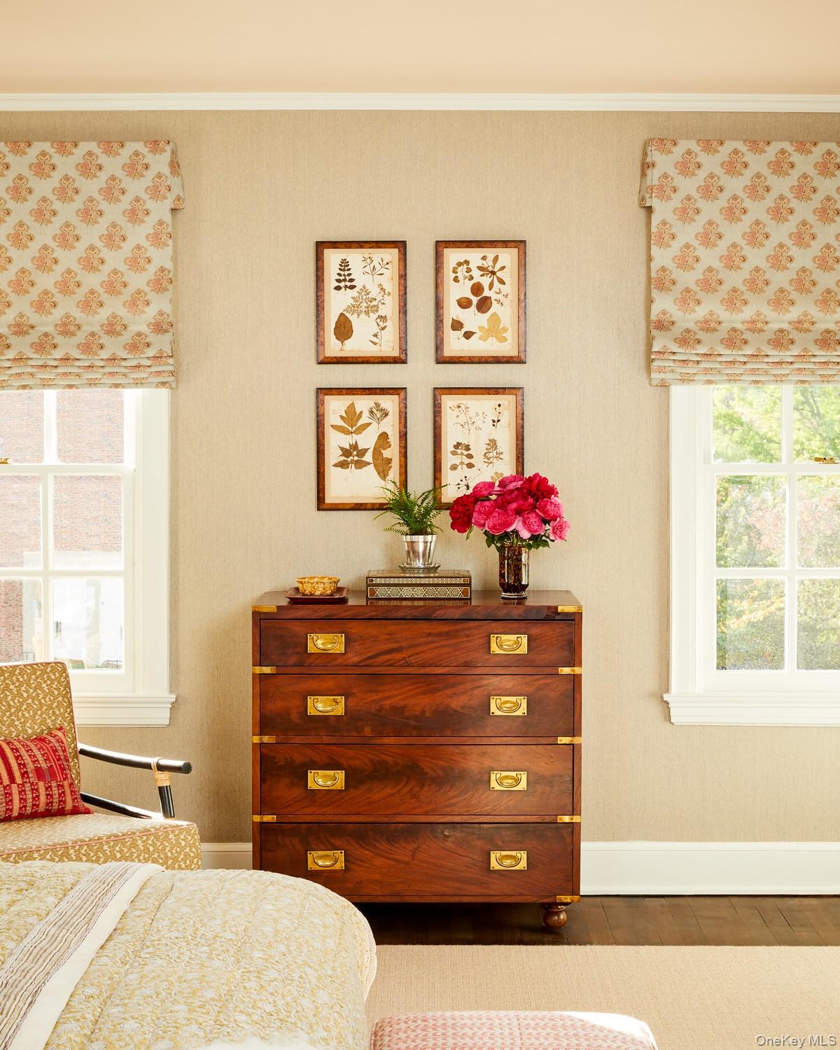 86 Pondfield Road W, Bronxville, NY 10708