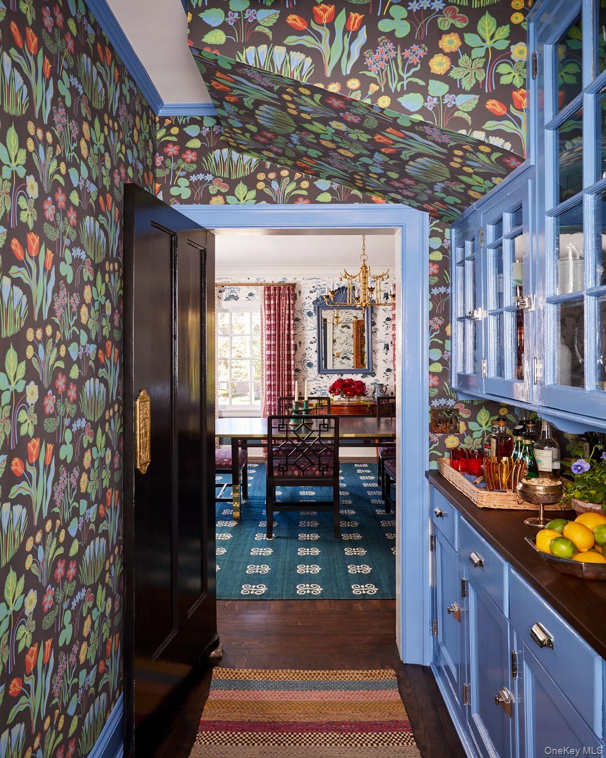 86 Pondfield Road W, Bronxville, NY 10708