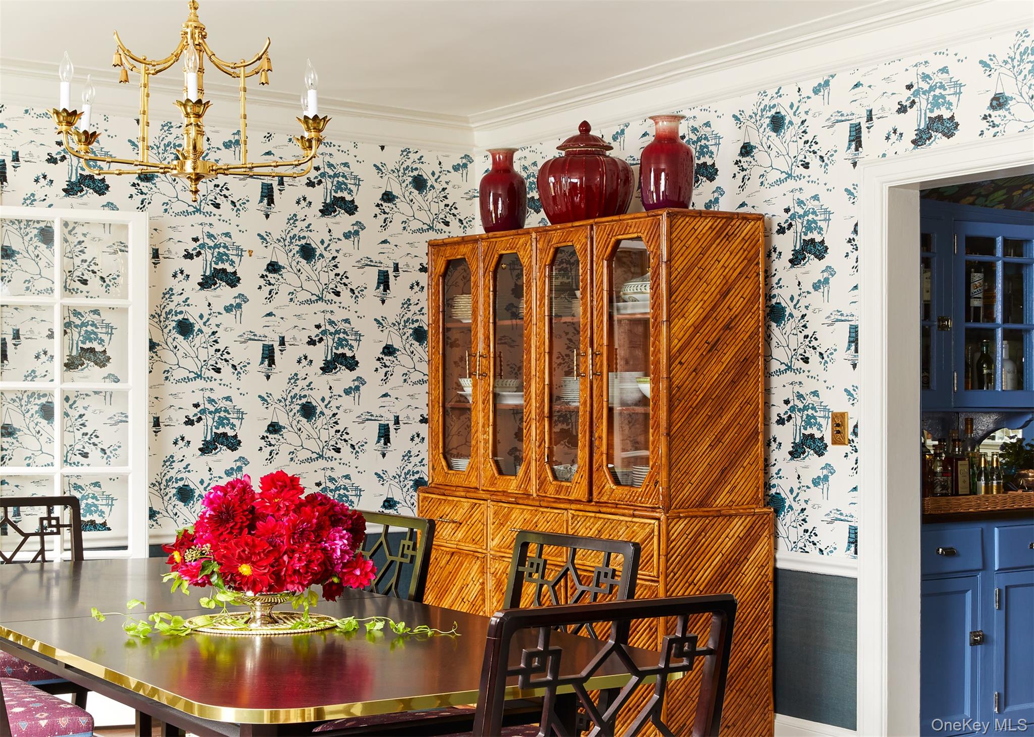 86 Pondfield Road W, Bronxville, NY 10708