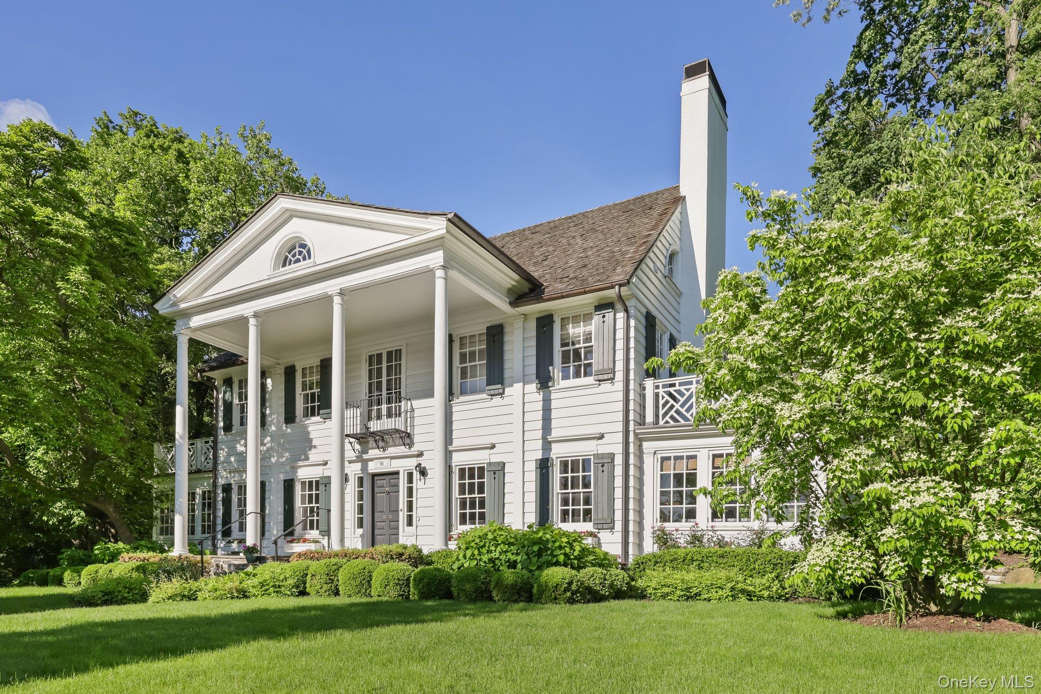 86 Pondfield Road W, Bronxville, NY 10708