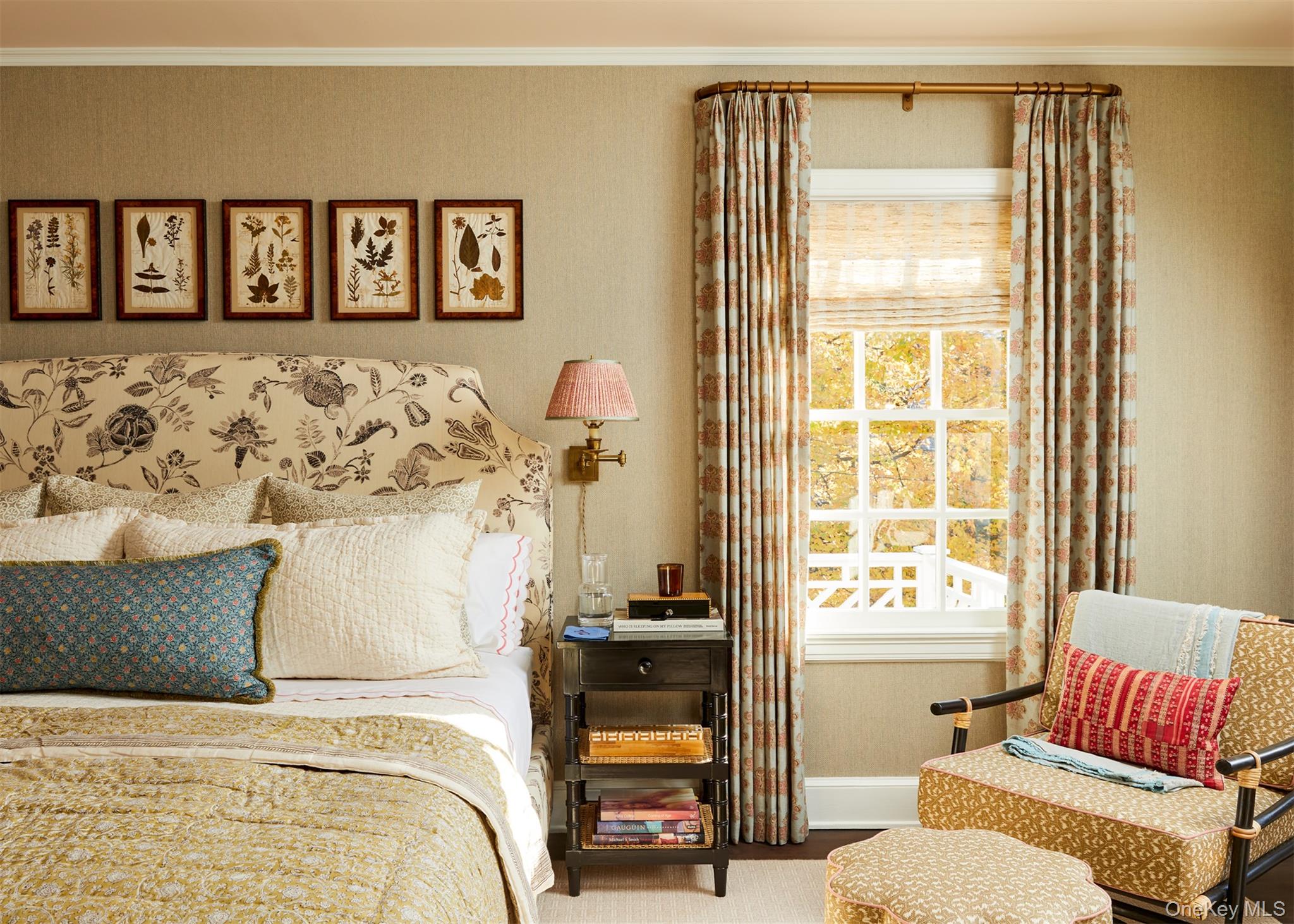 86 Pondfield Road W, Bronxville, NY 10708