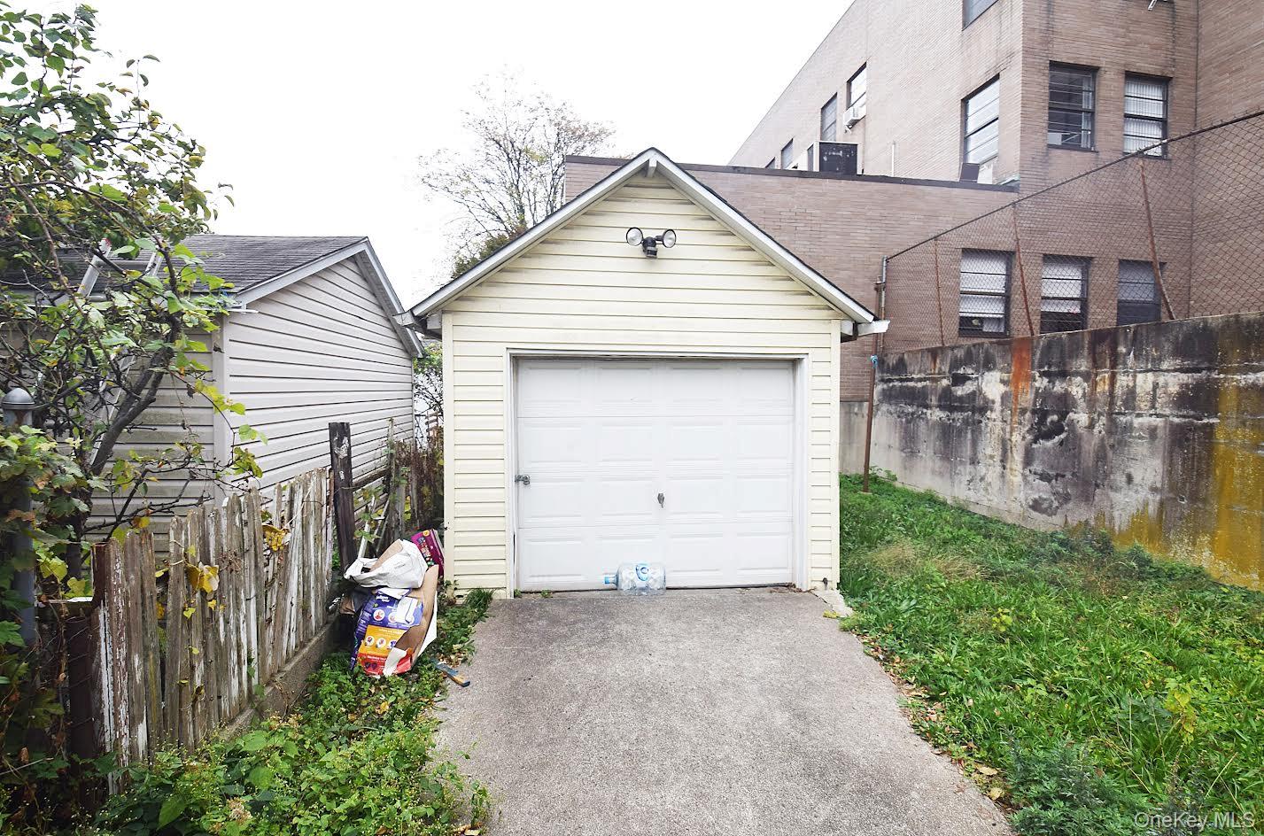 16414 81st Avenue, Jamaica Hills, NY 11432