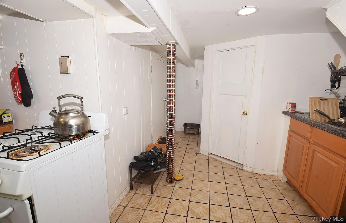 16414 81st Avenue, Jamaica Hills, NY 11432