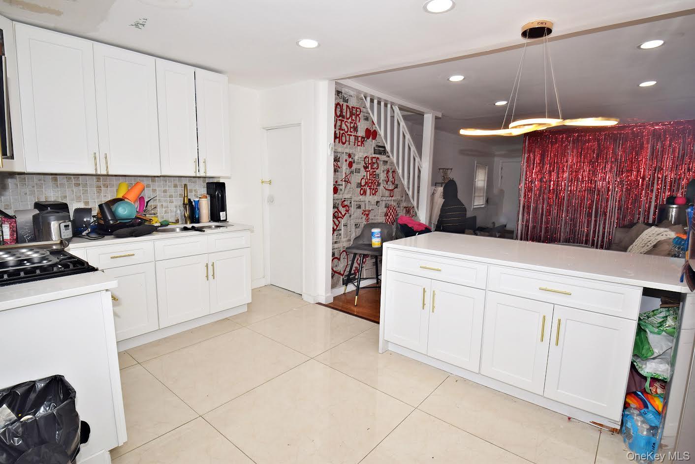 16414 81st Avenue, Jamaica Hills, NY 11432