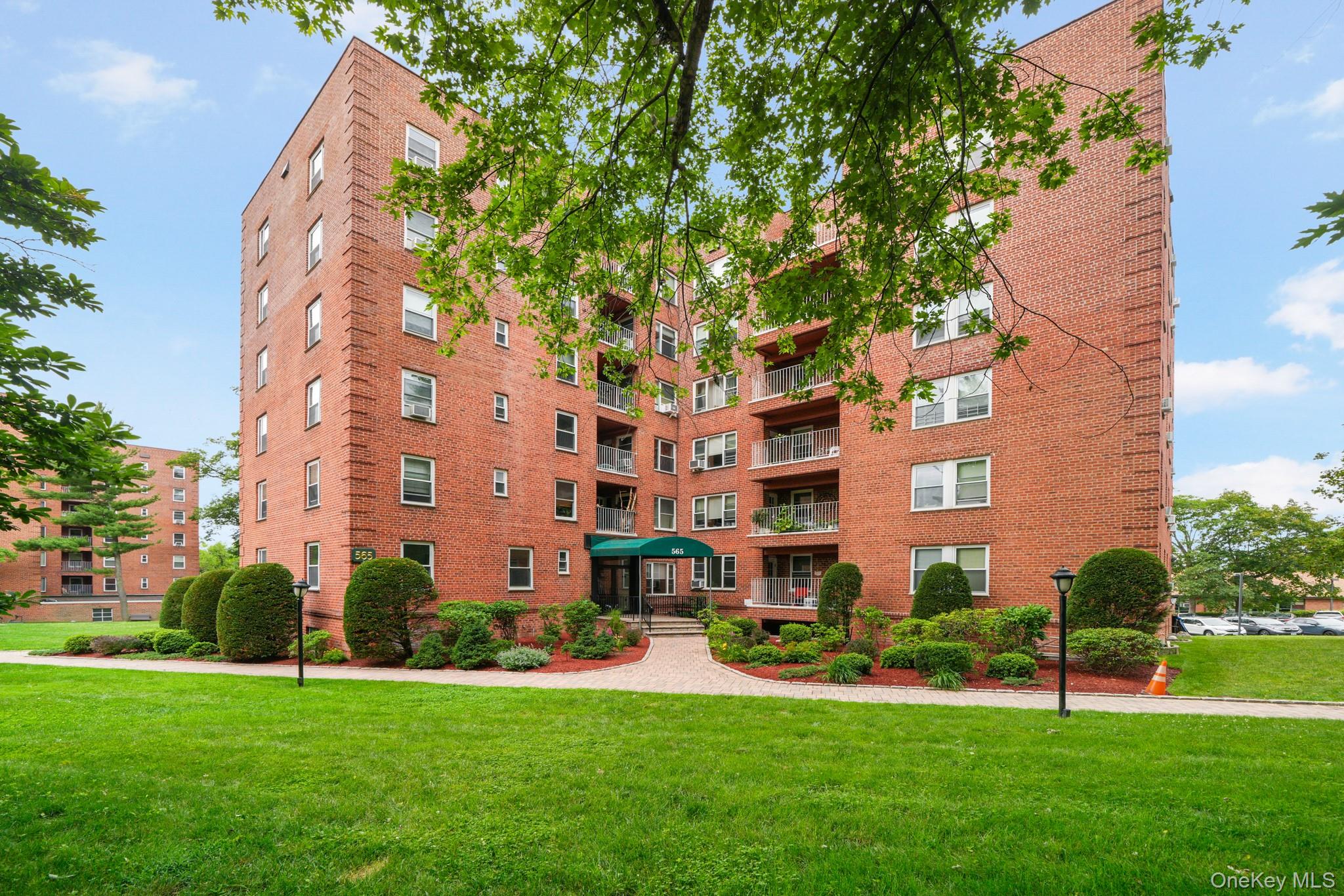 565 Broadway # 1A, Hastings-on-Hudson, NY 10706