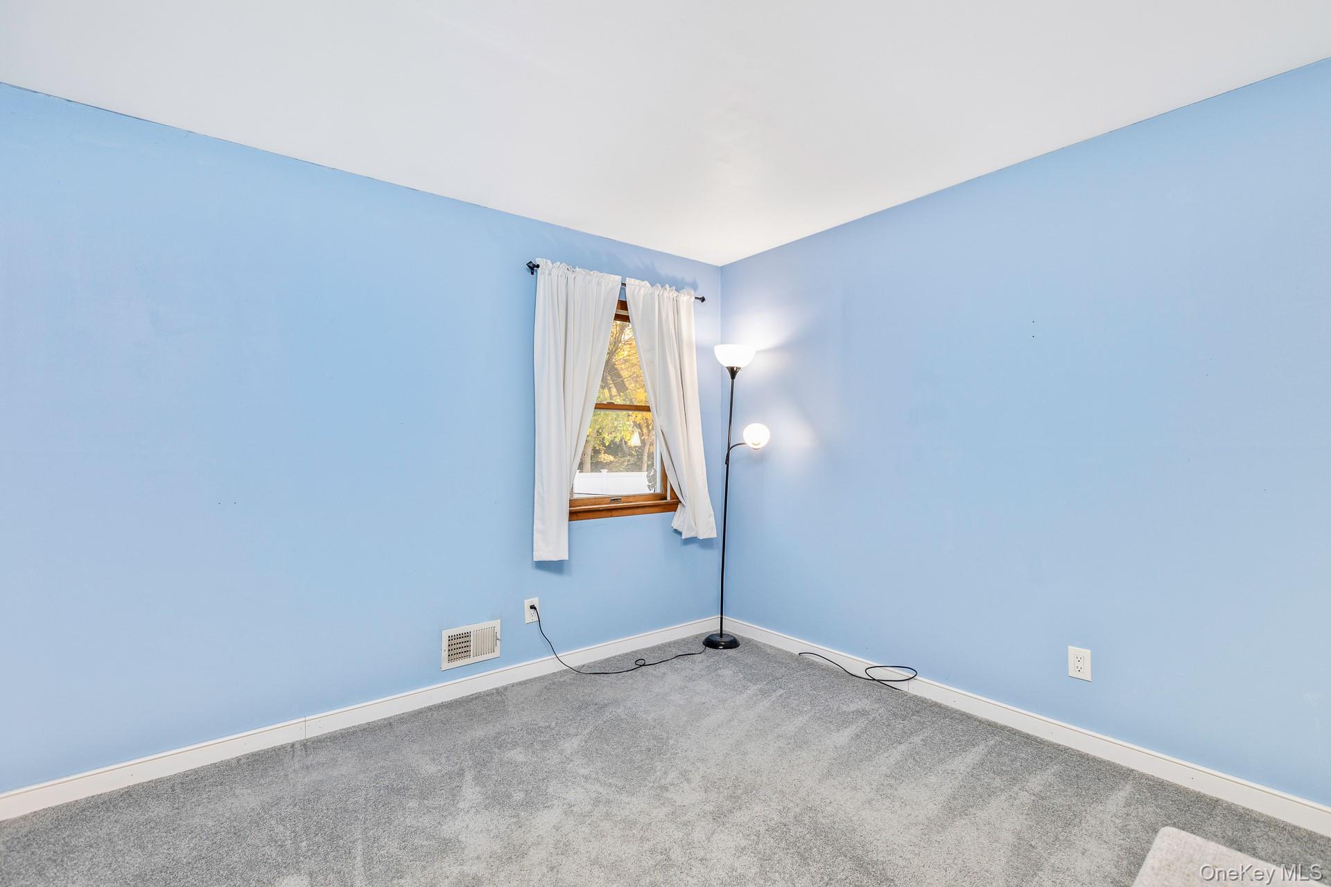 6 Talbot Lane, Selden, NY 11784