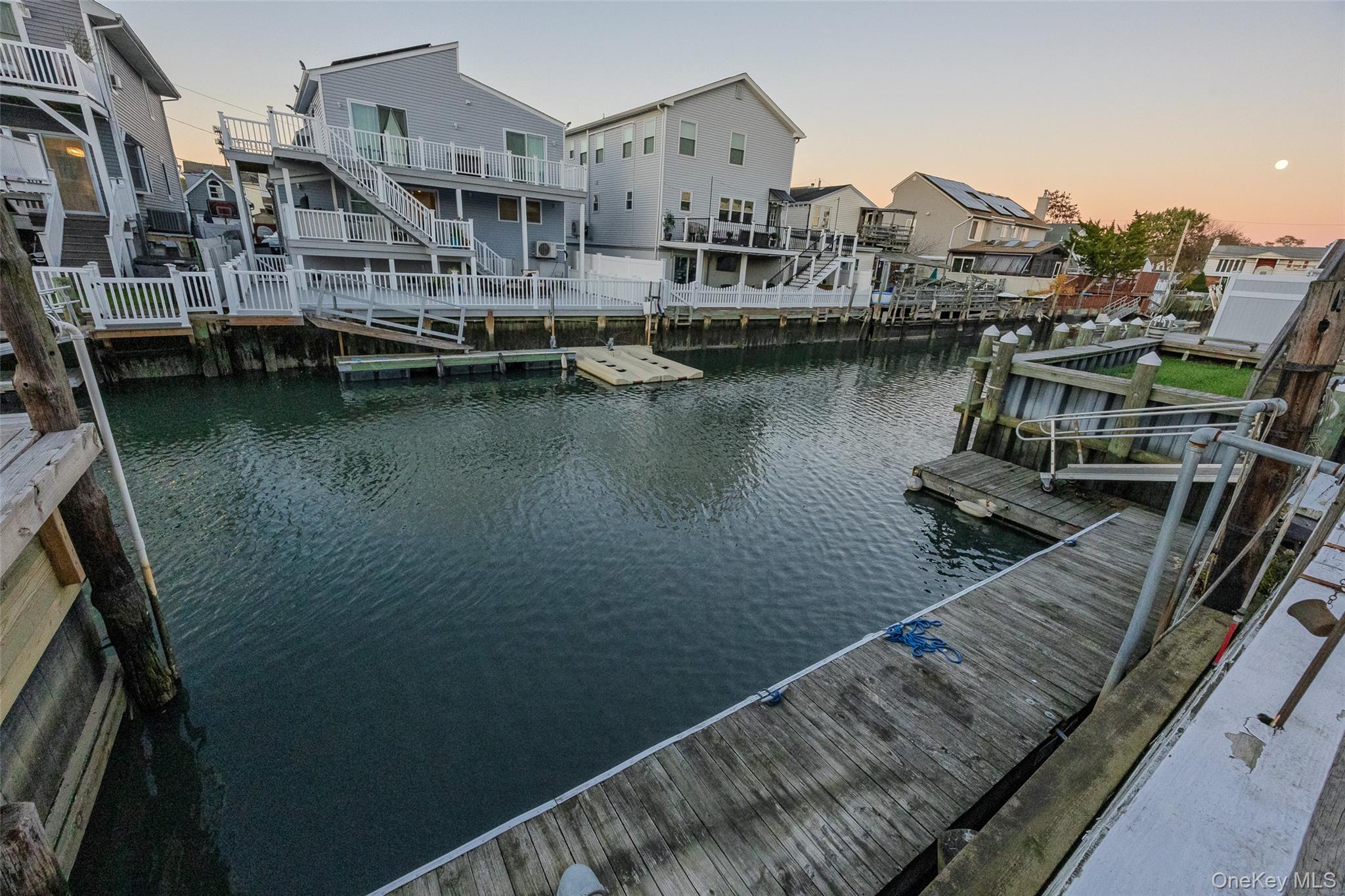 647 Lincoln Street, Baldwin Harbor, NY 11510