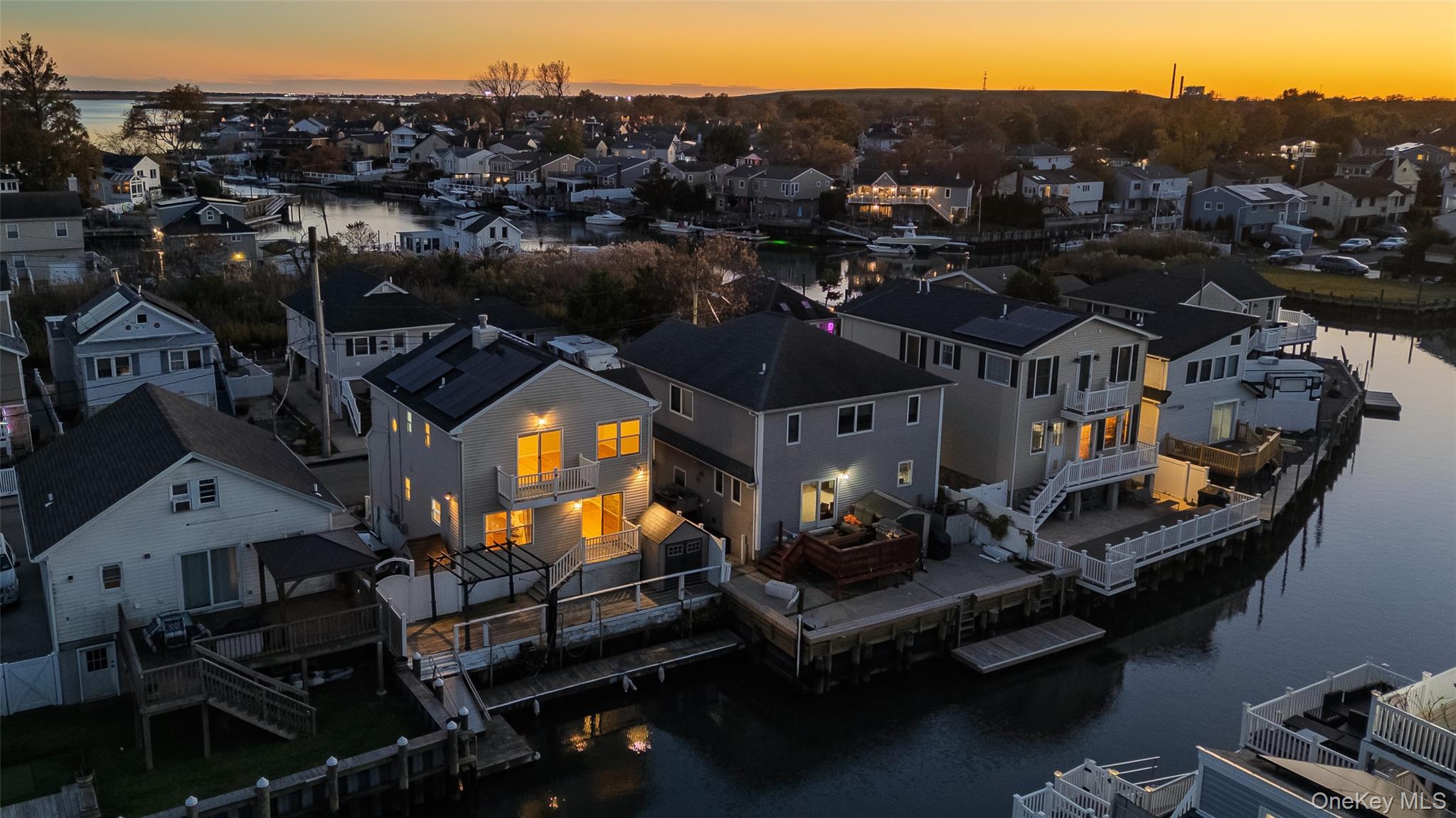 647 Lincoln Street, Baldwin Harbor, NY 11510