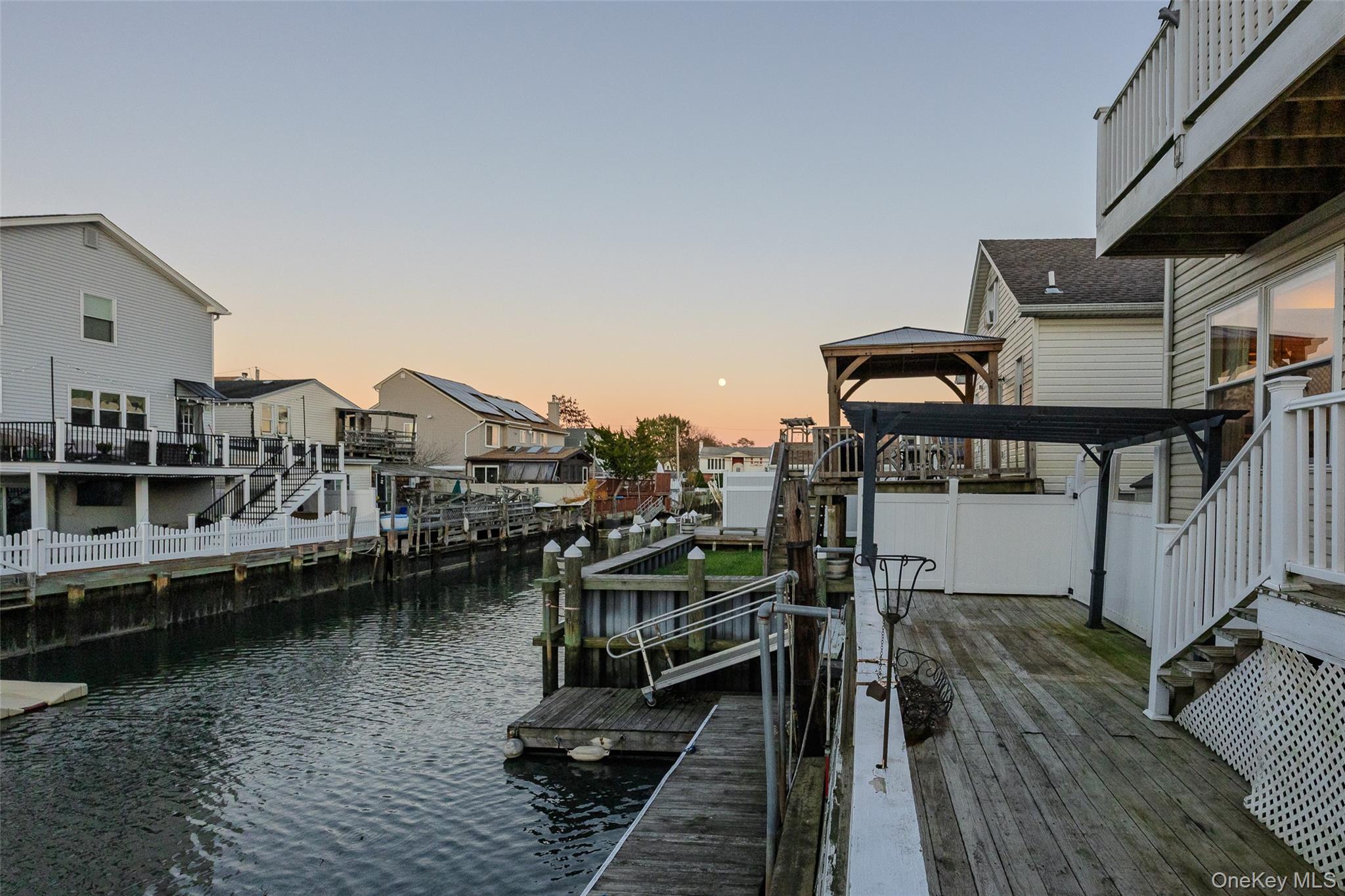 647 Lincoln Street, Baldwin Harbor, NY 11510