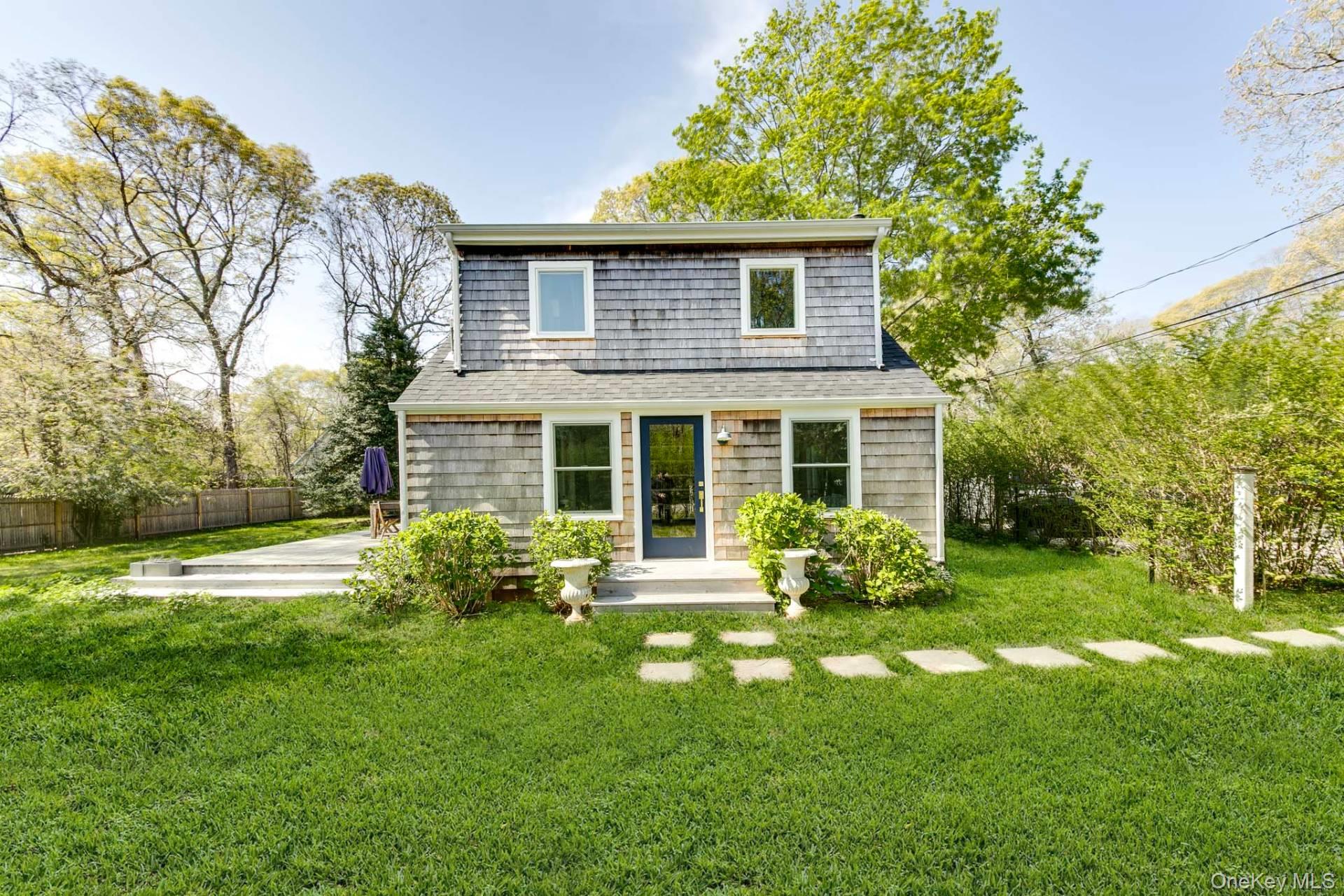 158 Gardiner Avenue, East Hampton, NY 11937