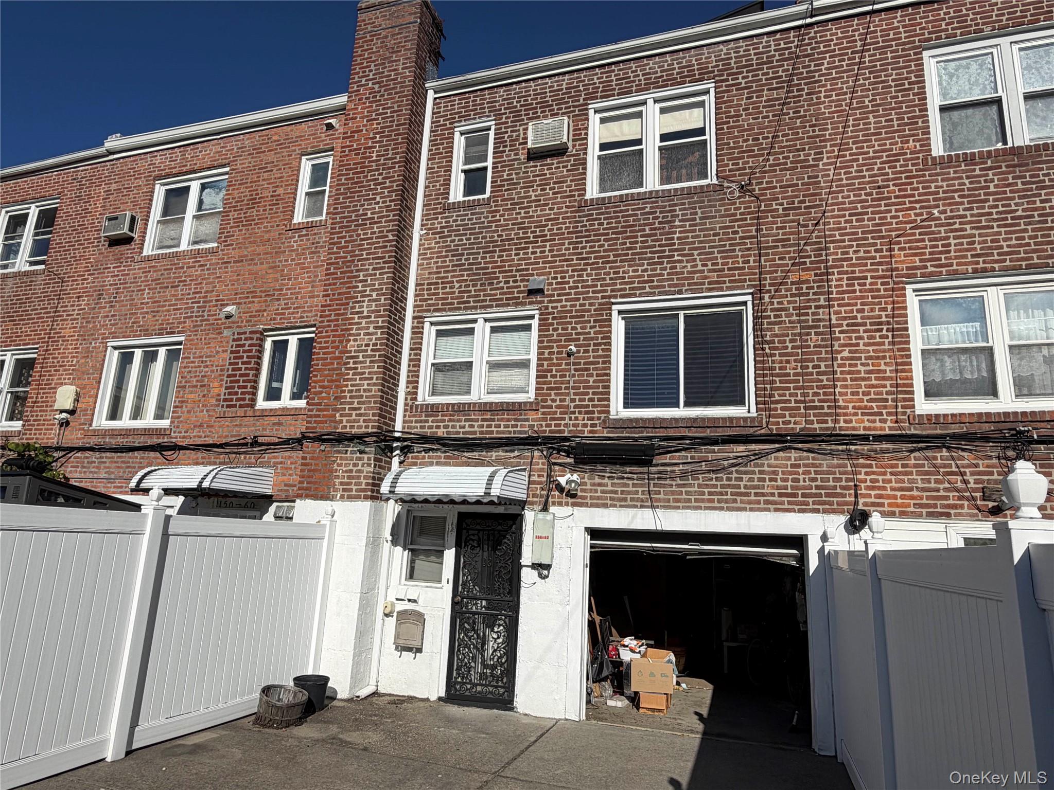 15062 77th Avenue, Flushing, NY 11367