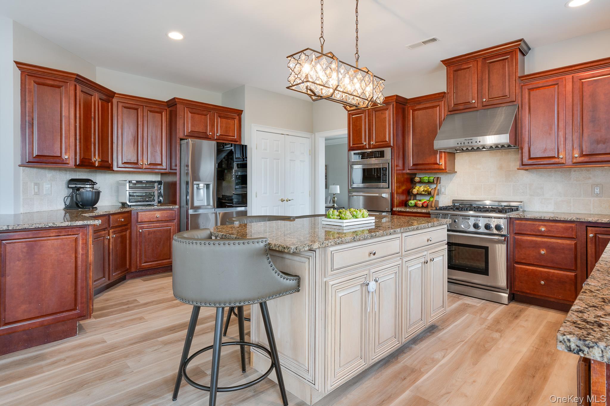 59 Spy Glass Hill, Hopewell Junction, NY 12533