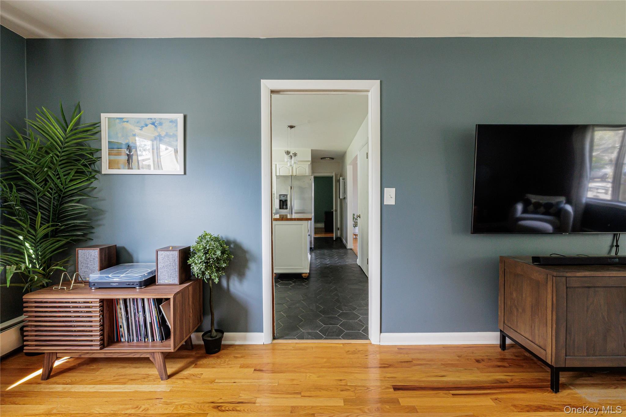 25 Joslen Place, Hudson, NY 12534