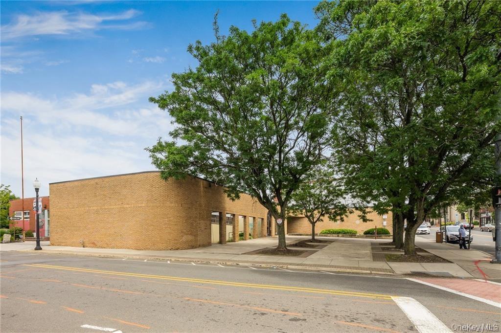 62 Lafayette Avenue, Suffern, NY 10901