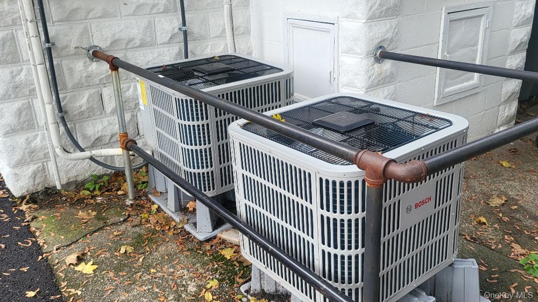 19 Hoffman Ave., Apt 2, Poughkeepsie, NY 12603