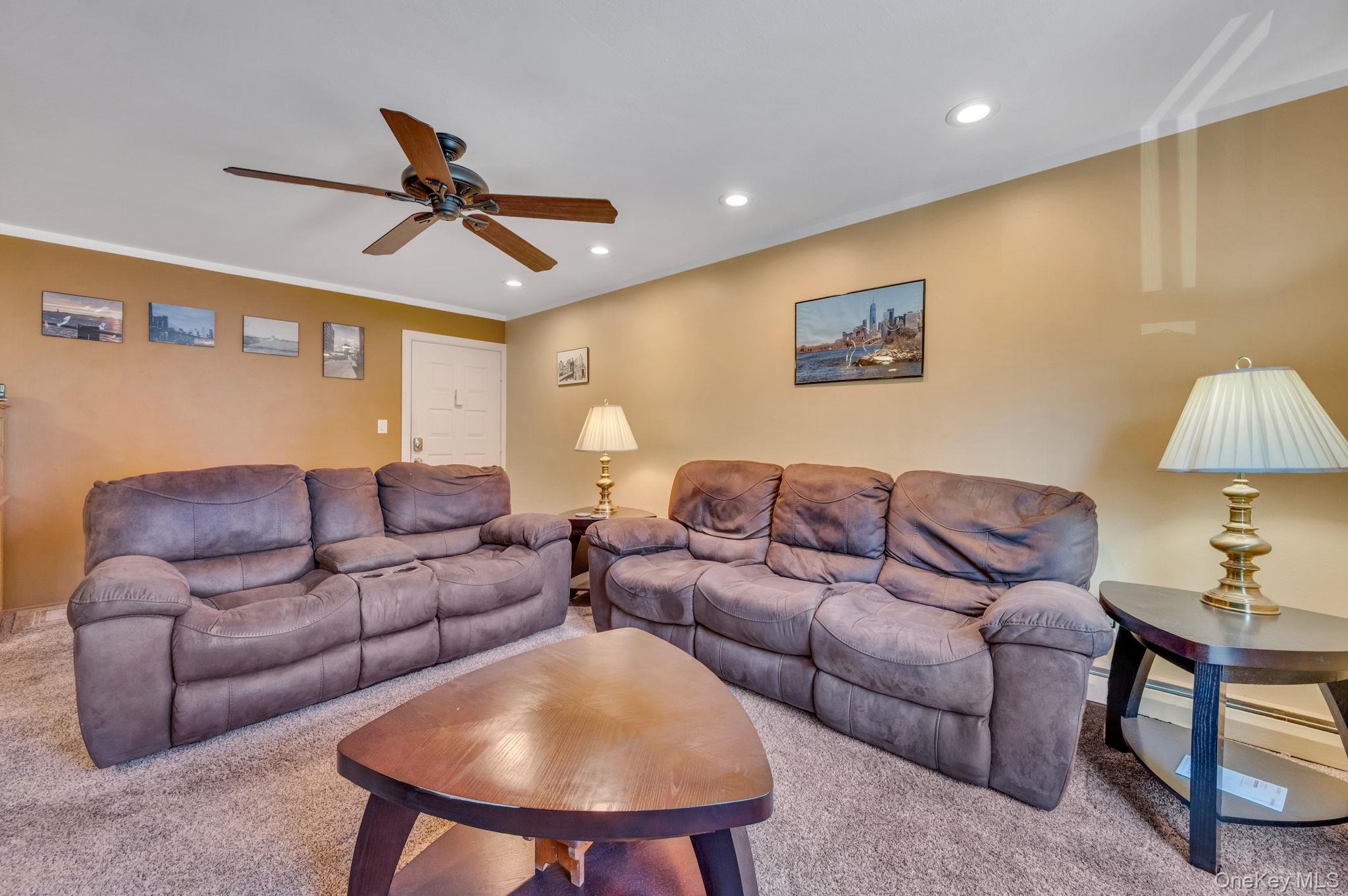 111 Fairharbor Drive # 111, Patchogue, NY 11772