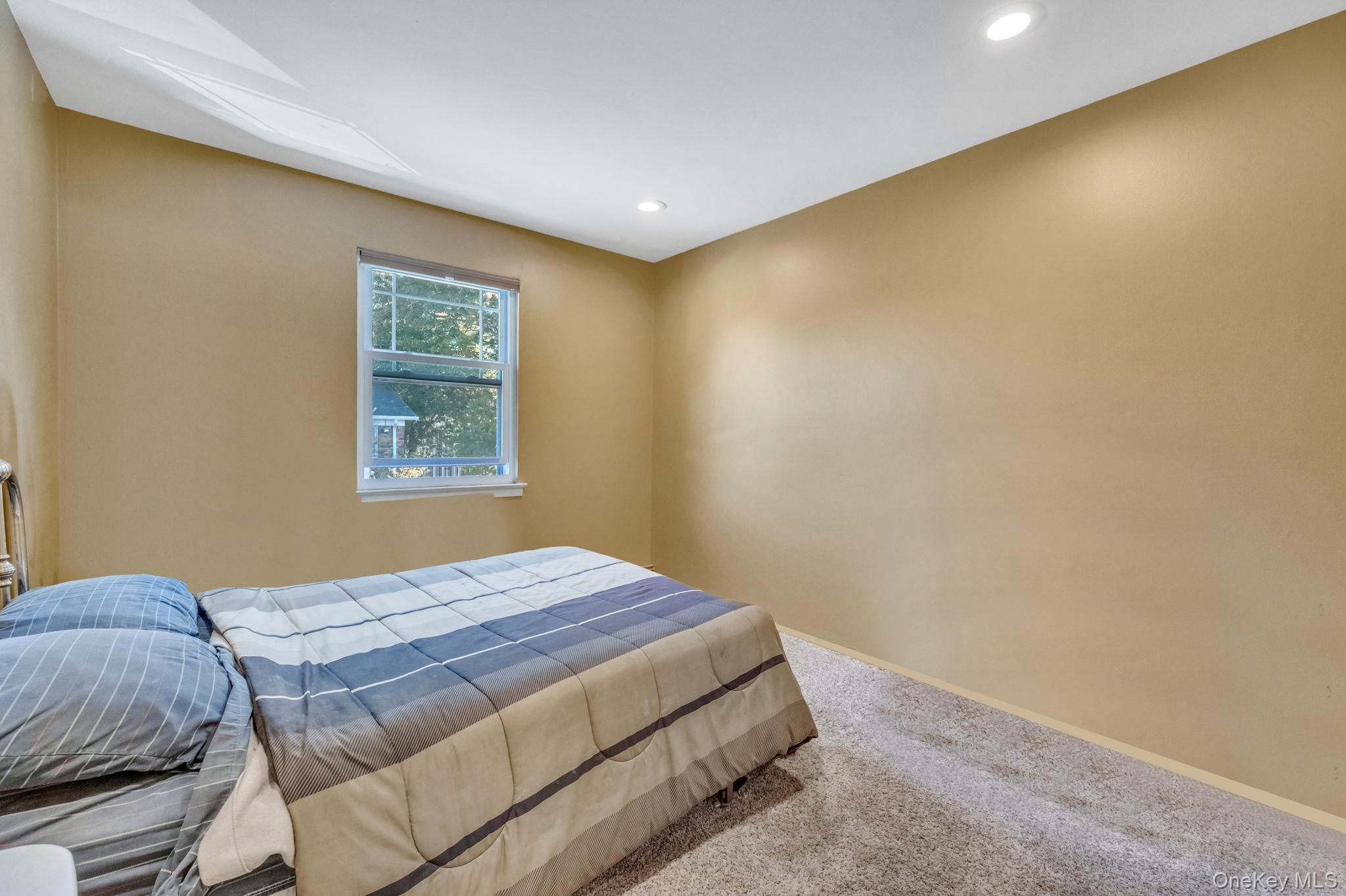 111 Fairharbor Drive # 111, Patchogue, NY 11772