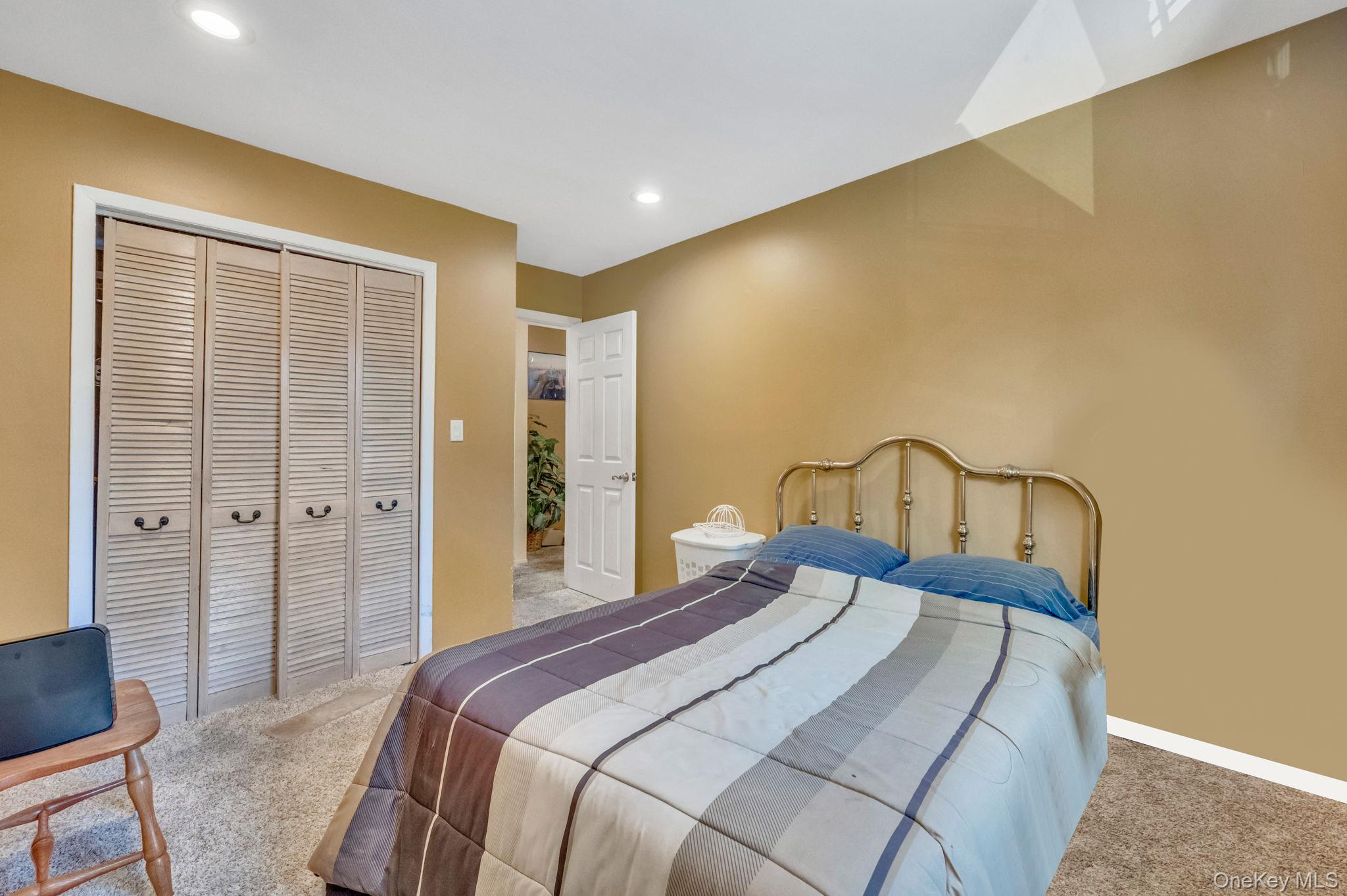 111 Fairharbor Drive # 111, Patchogue, NY 11772