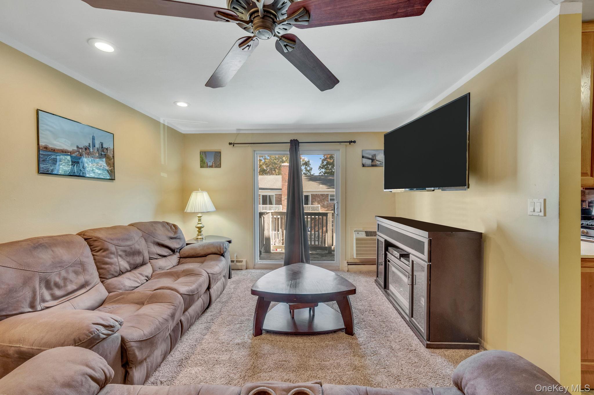 111 Fairharbor Drive # 111, Patchogue, NY 11772