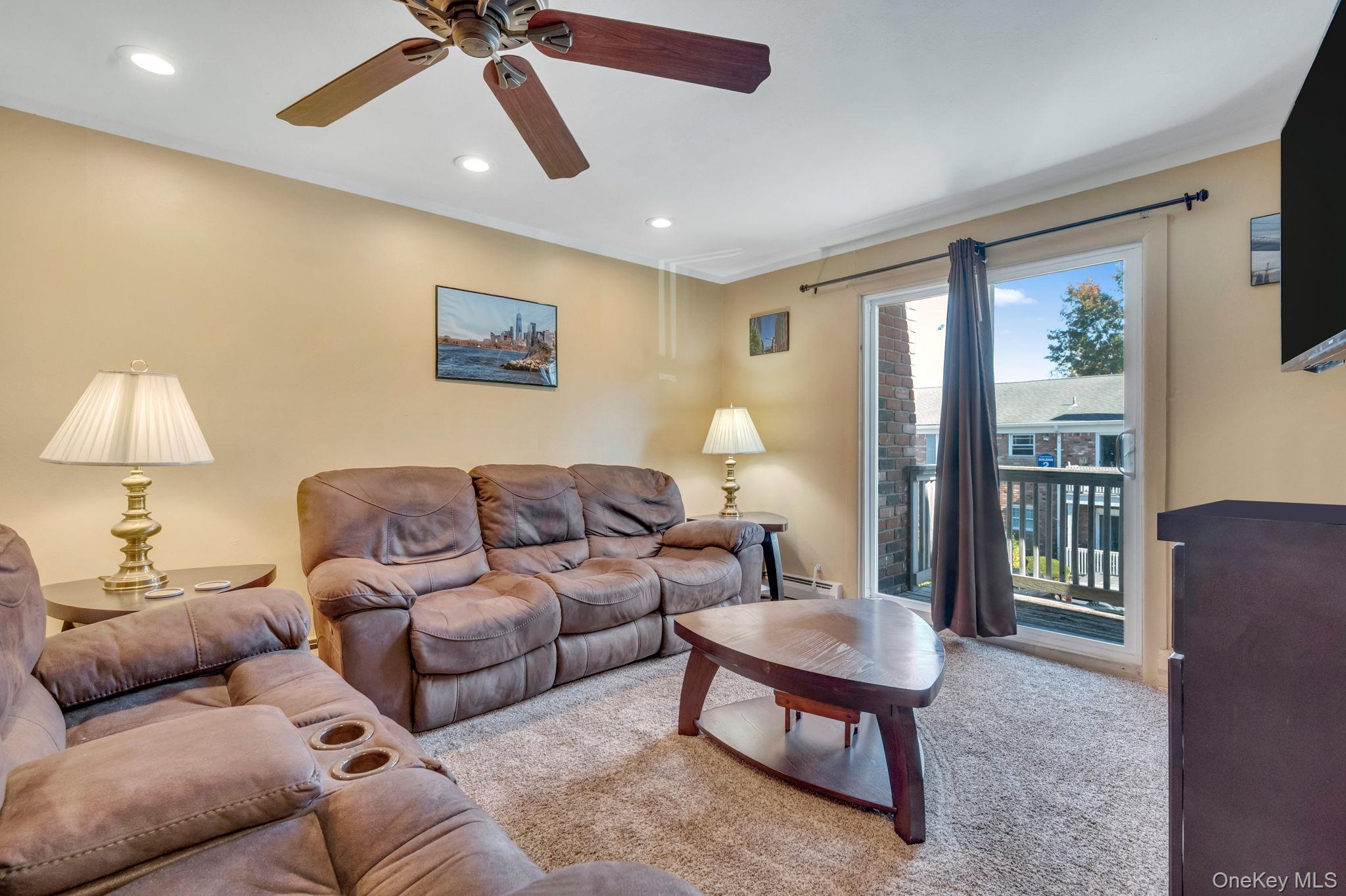 111 Fairharbor Drive # 111, Patchogue, NY 11772