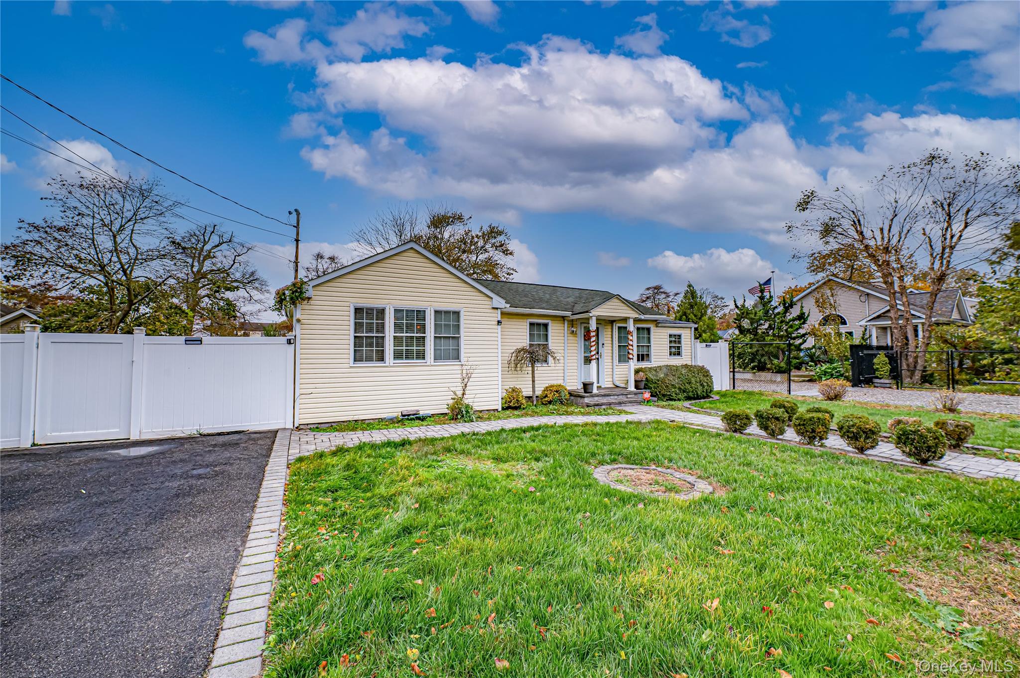 96 Huntington Drive, Mastic Beach, NY 11951