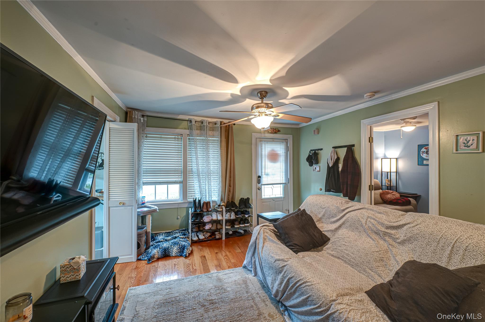 96 Huntington Drive, Mastic Beach, NY 11951