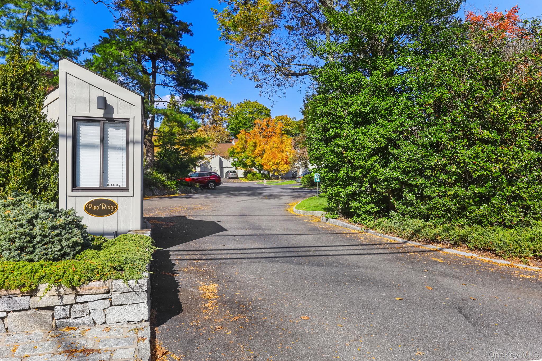 40 Pine Ridge Road, Larchmont, NY 10538