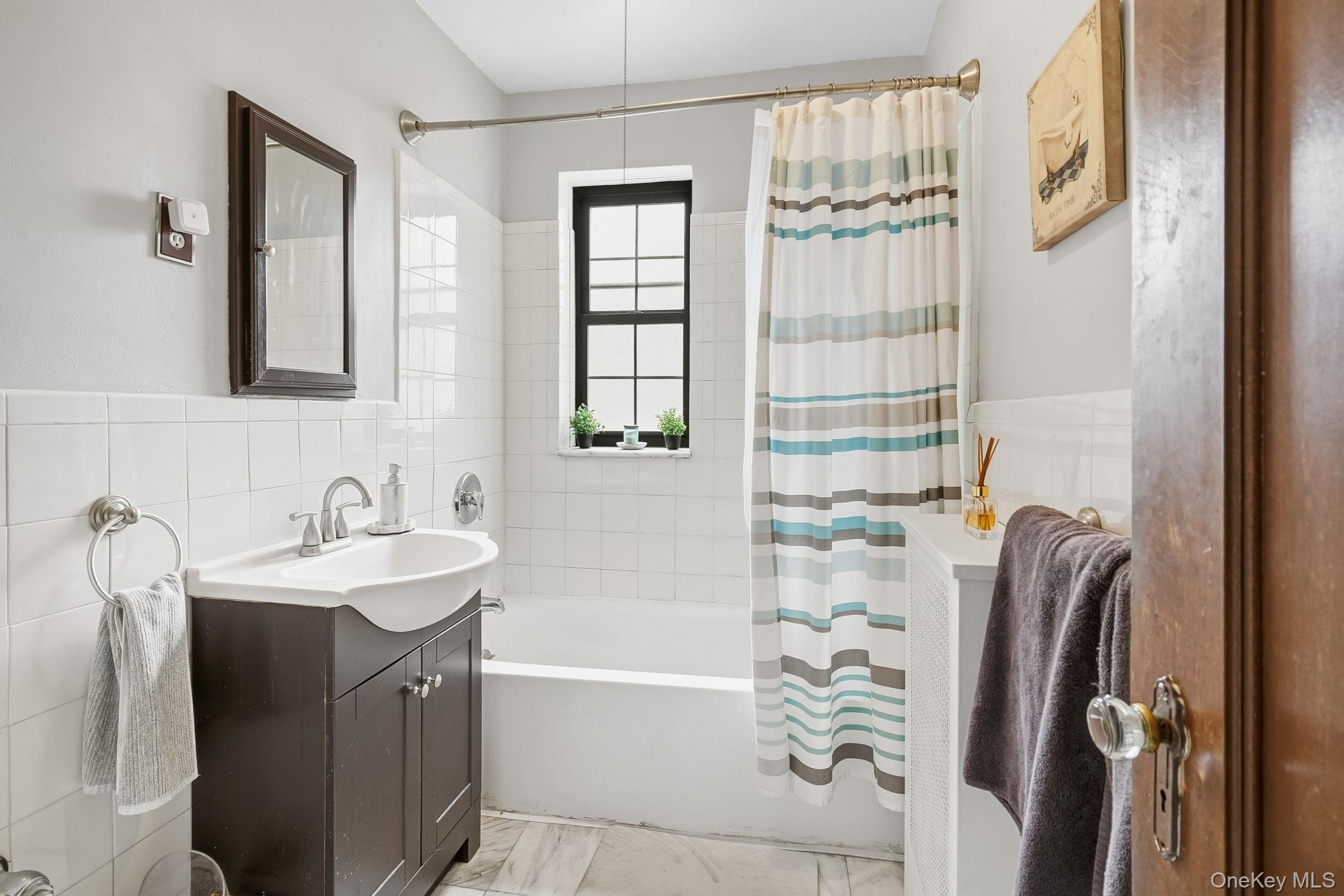 23 Old Mamaroneck Rd # 3L, White Plains, NY 10605