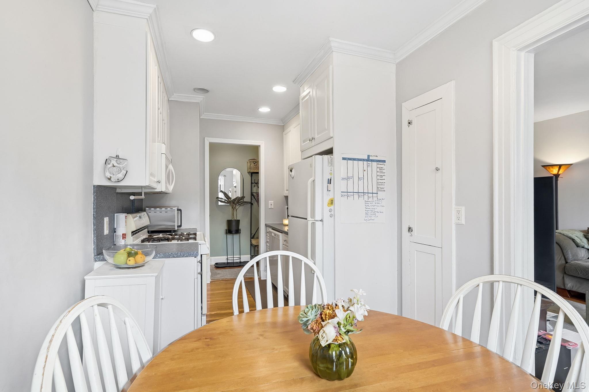 23 Old Mamaroneck Rd # 3L, White Plains, NY 10605