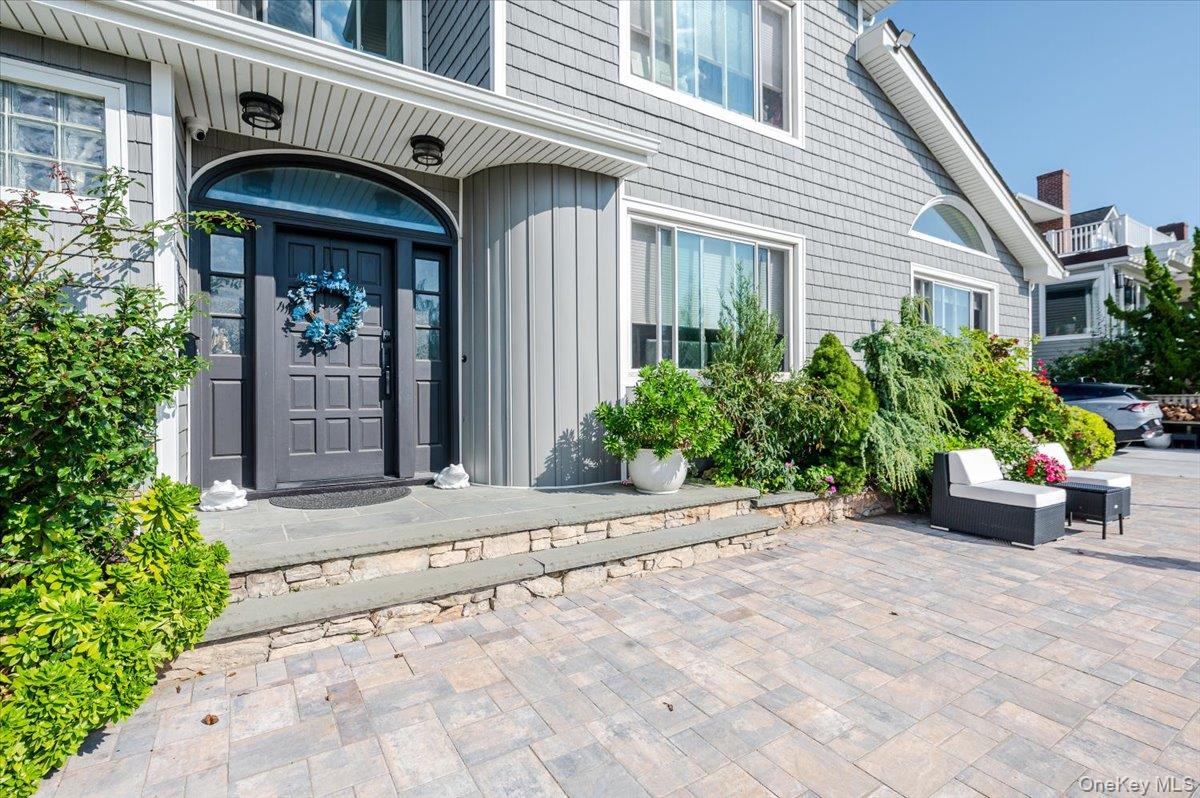 94 Heron Street, Long Beach, NY 11561