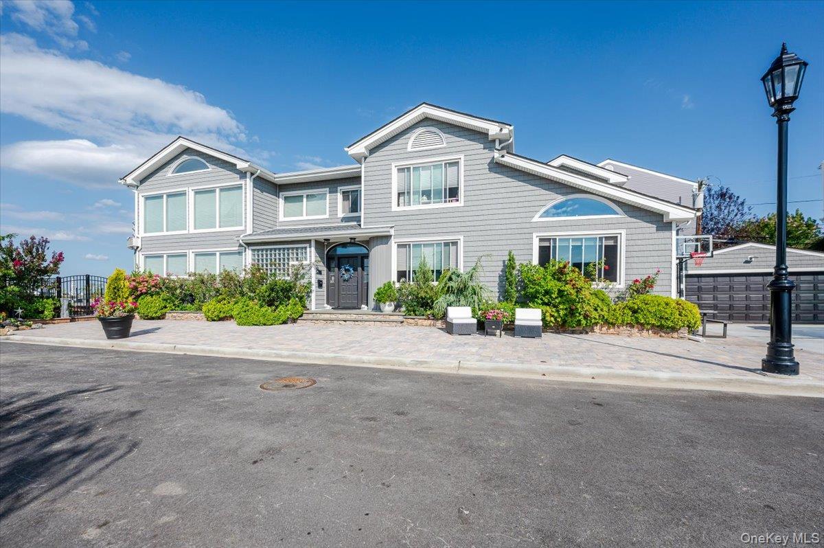 94 Heron Street, Long Beach, NY 11561